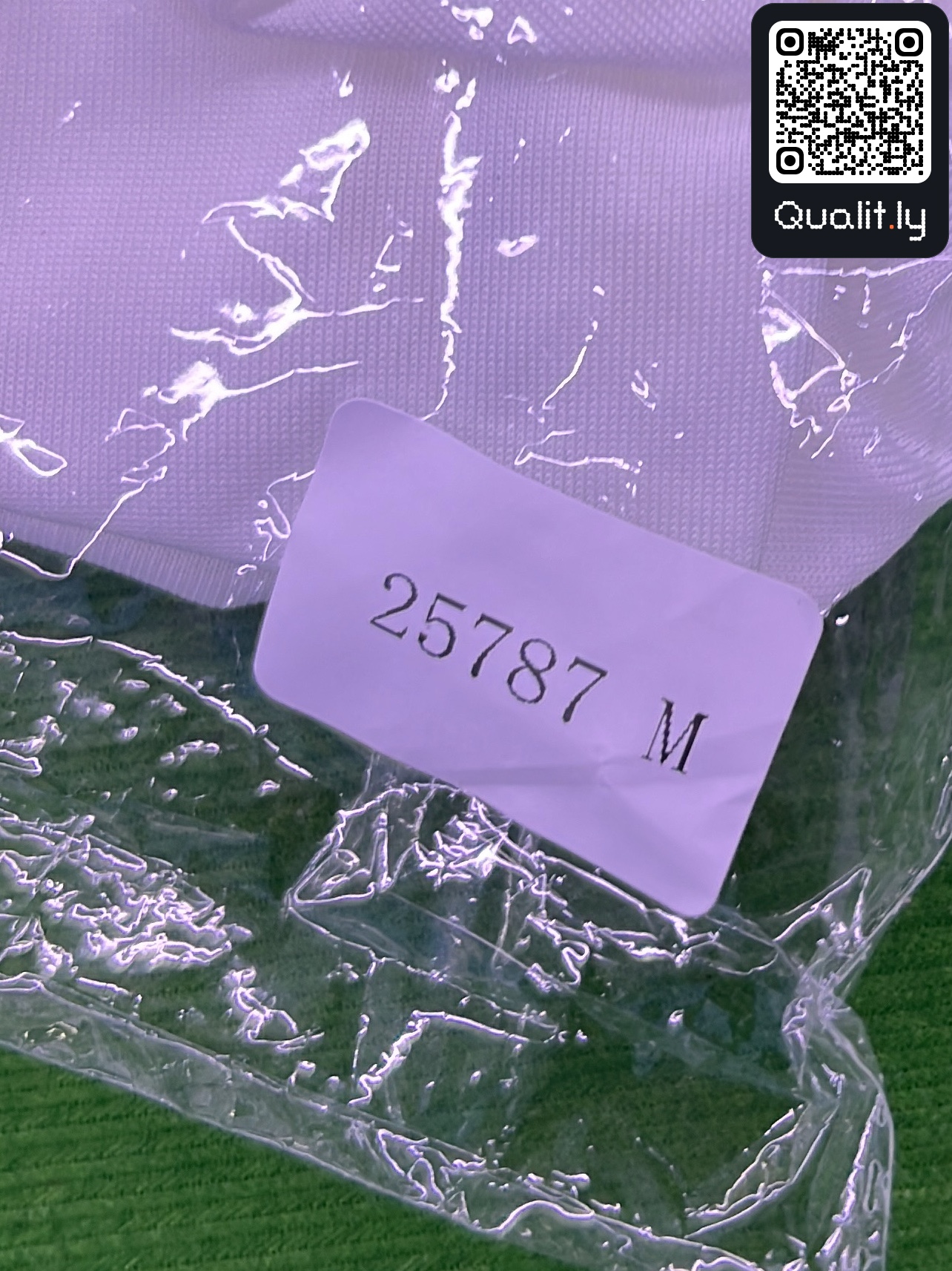 T恤 QC 照片 1 / 8