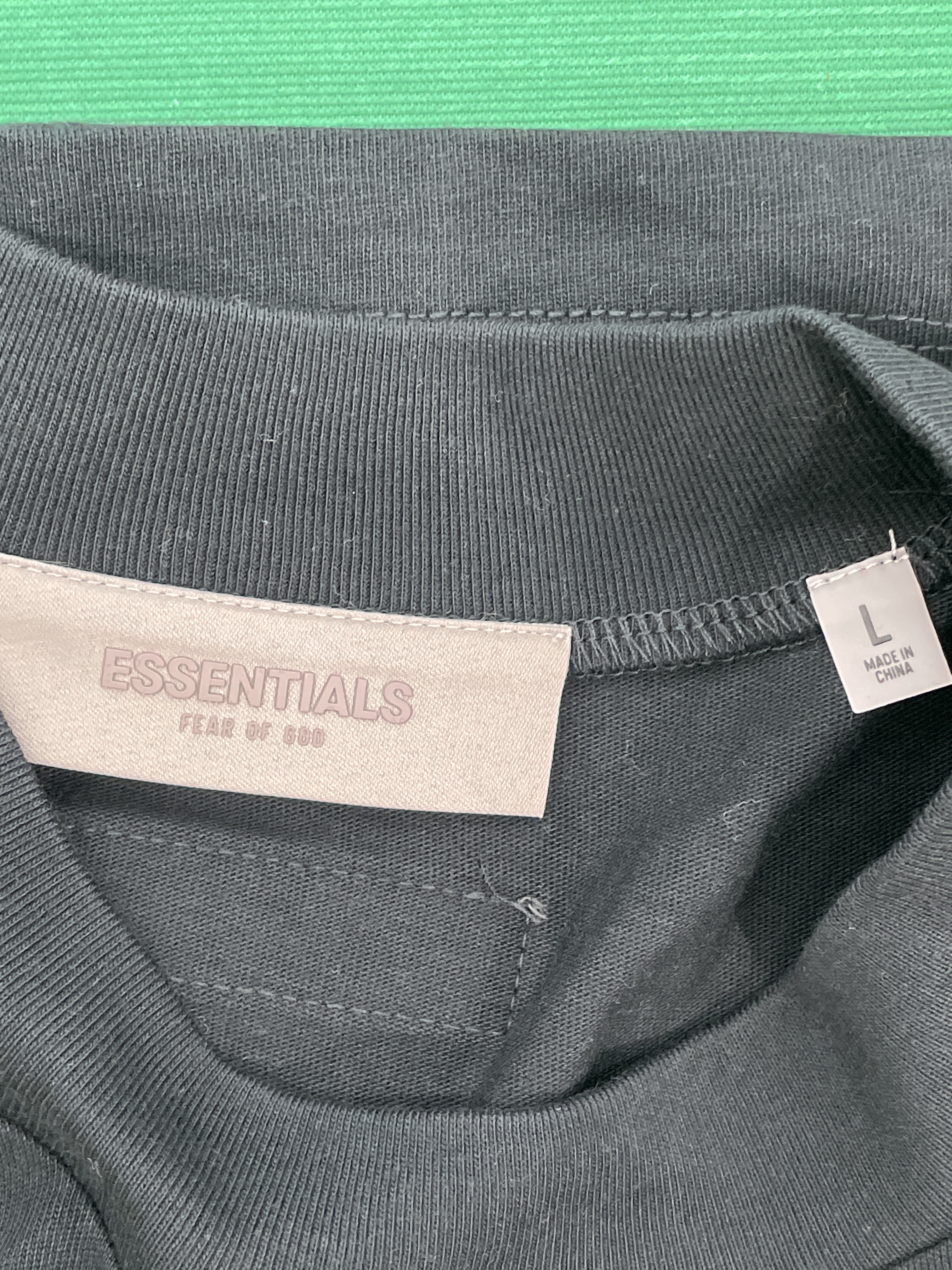 T-shirt — foto QC 2 di 137