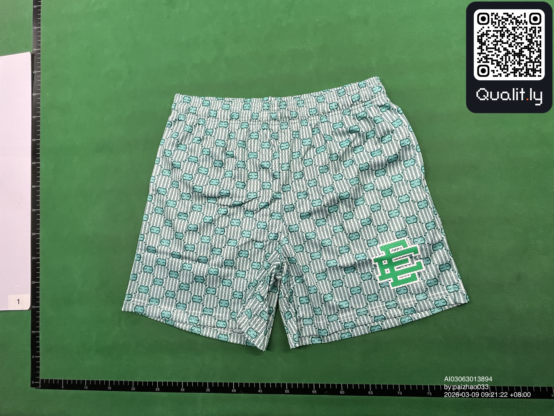 Shorts QC photo 3 of 10