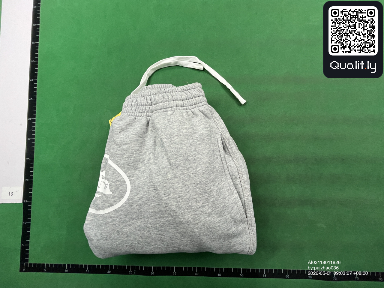 Tracksuit QC photo 2 of 74