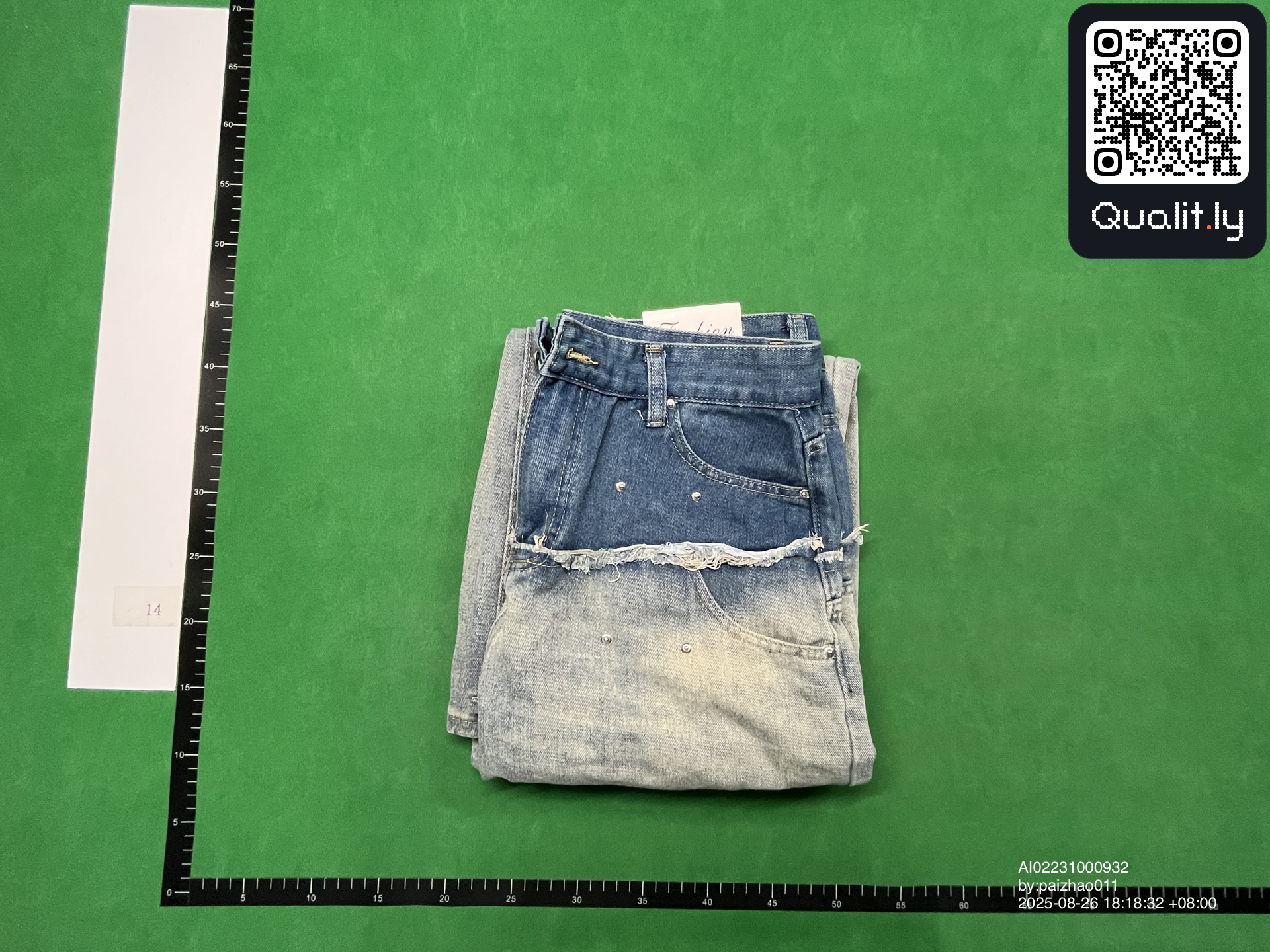 Blugi — fotografie QC 1 din 24