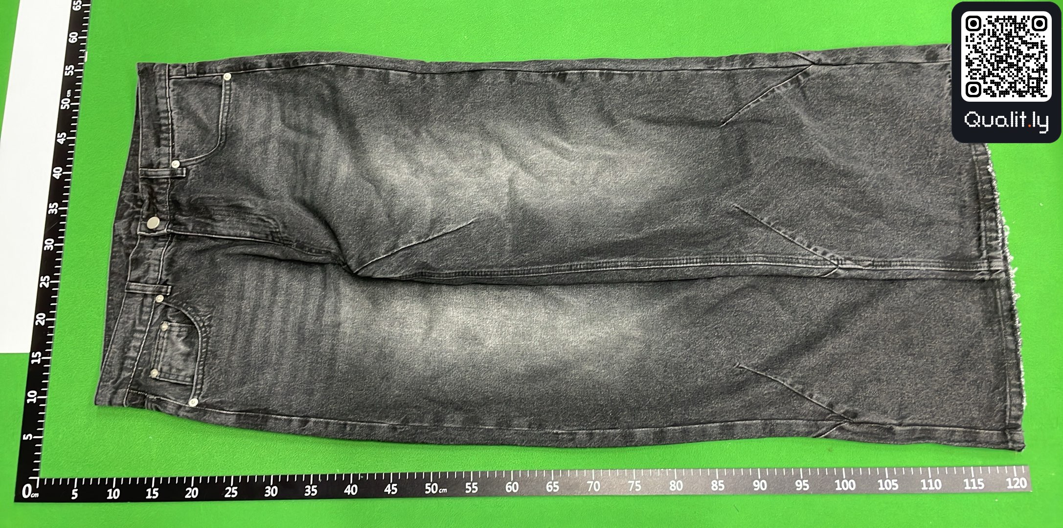 Jeans QC photo 2 of 49