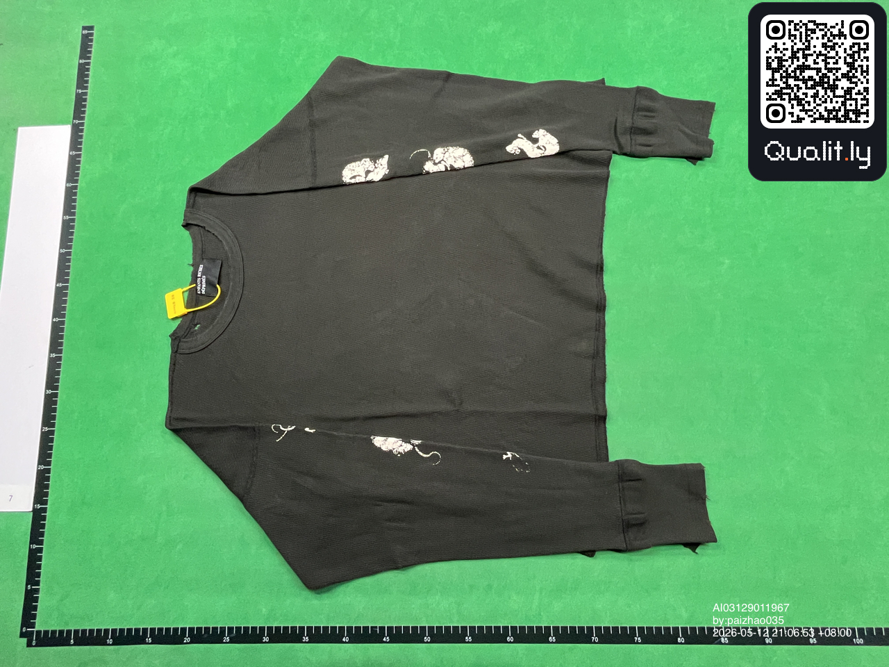 Sweater QC photo 3 of 16