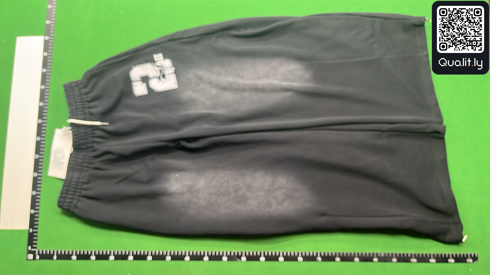 Byxor — QC-foto 2 av 4