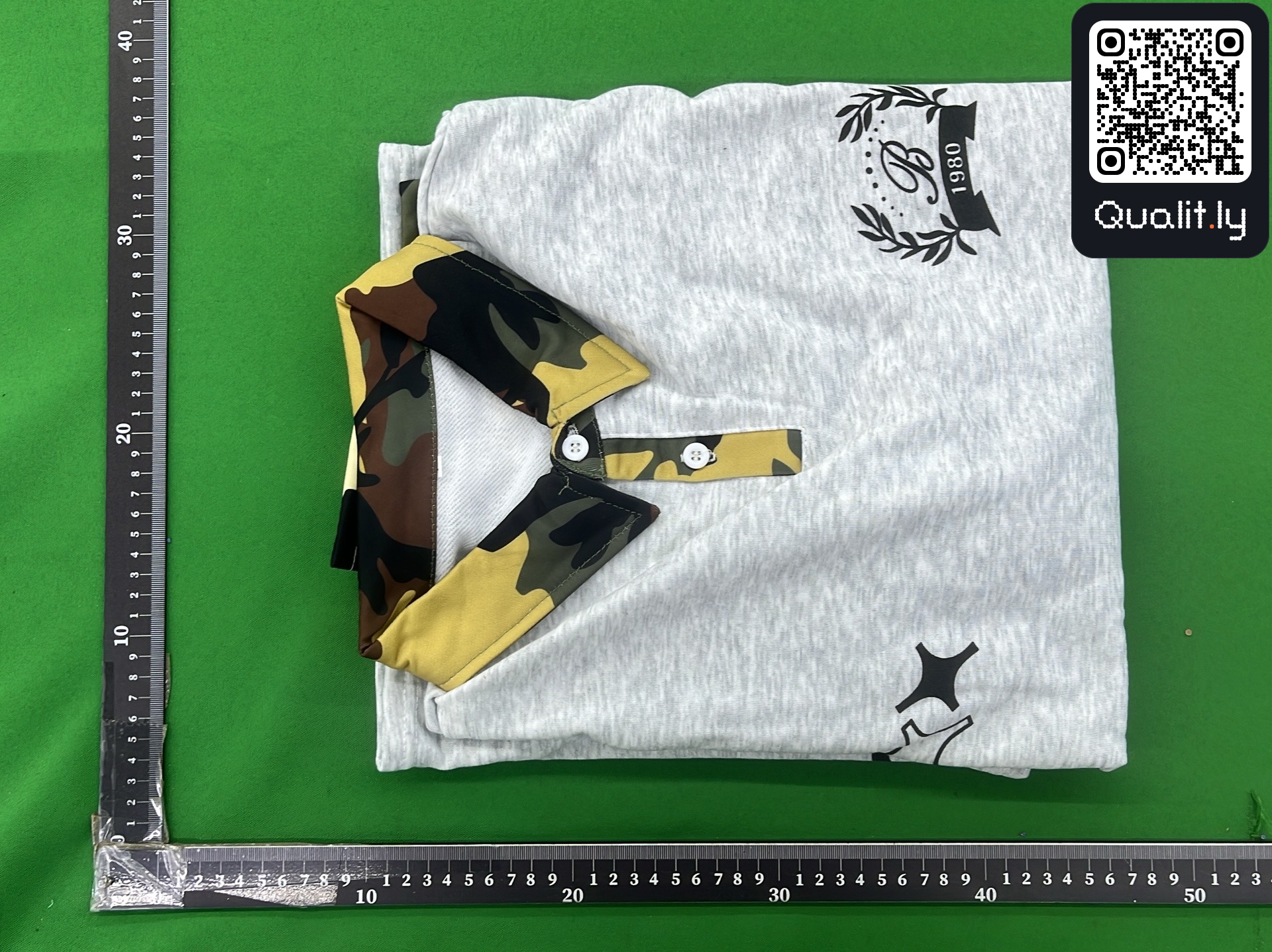 Sweatshirt QC photo 1 of 4