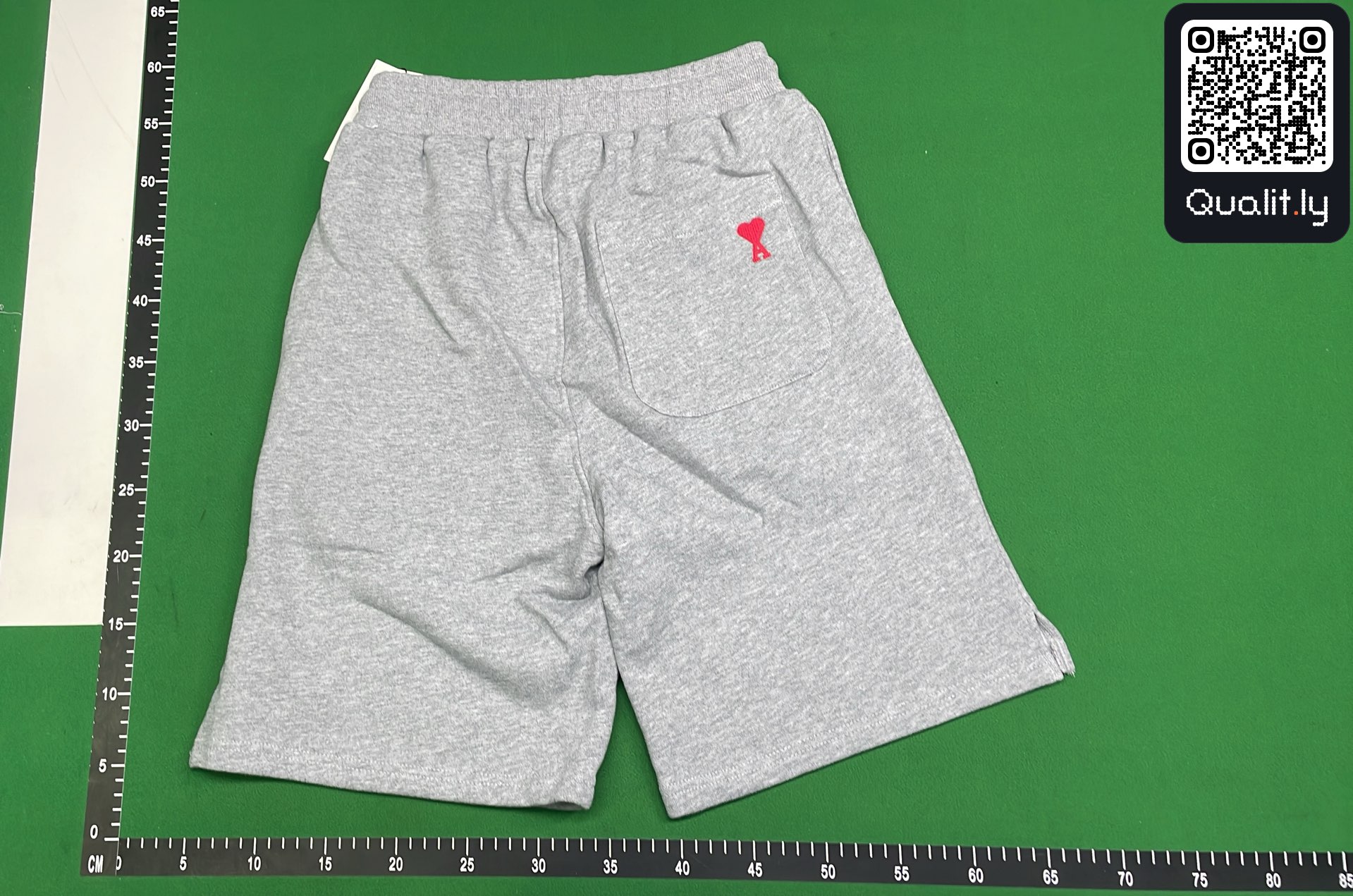 Short — photo QC 3 sur 4