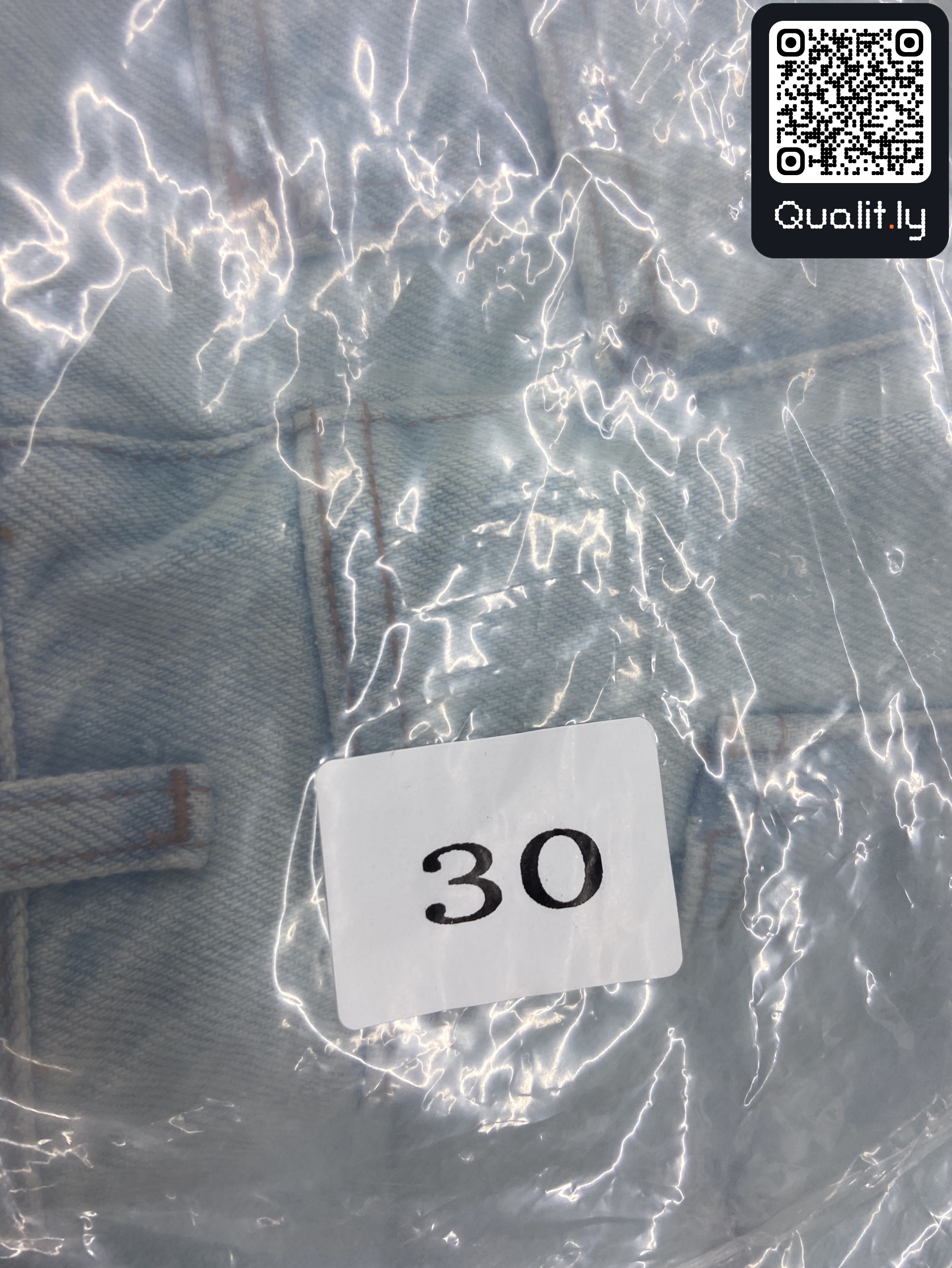 牛仔裤 QC 照片 1 / 112