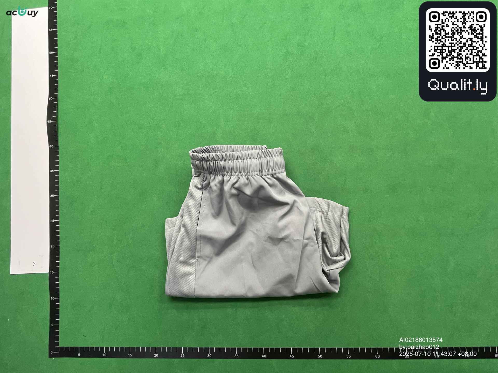 短裤 QC 照片 1 / 8