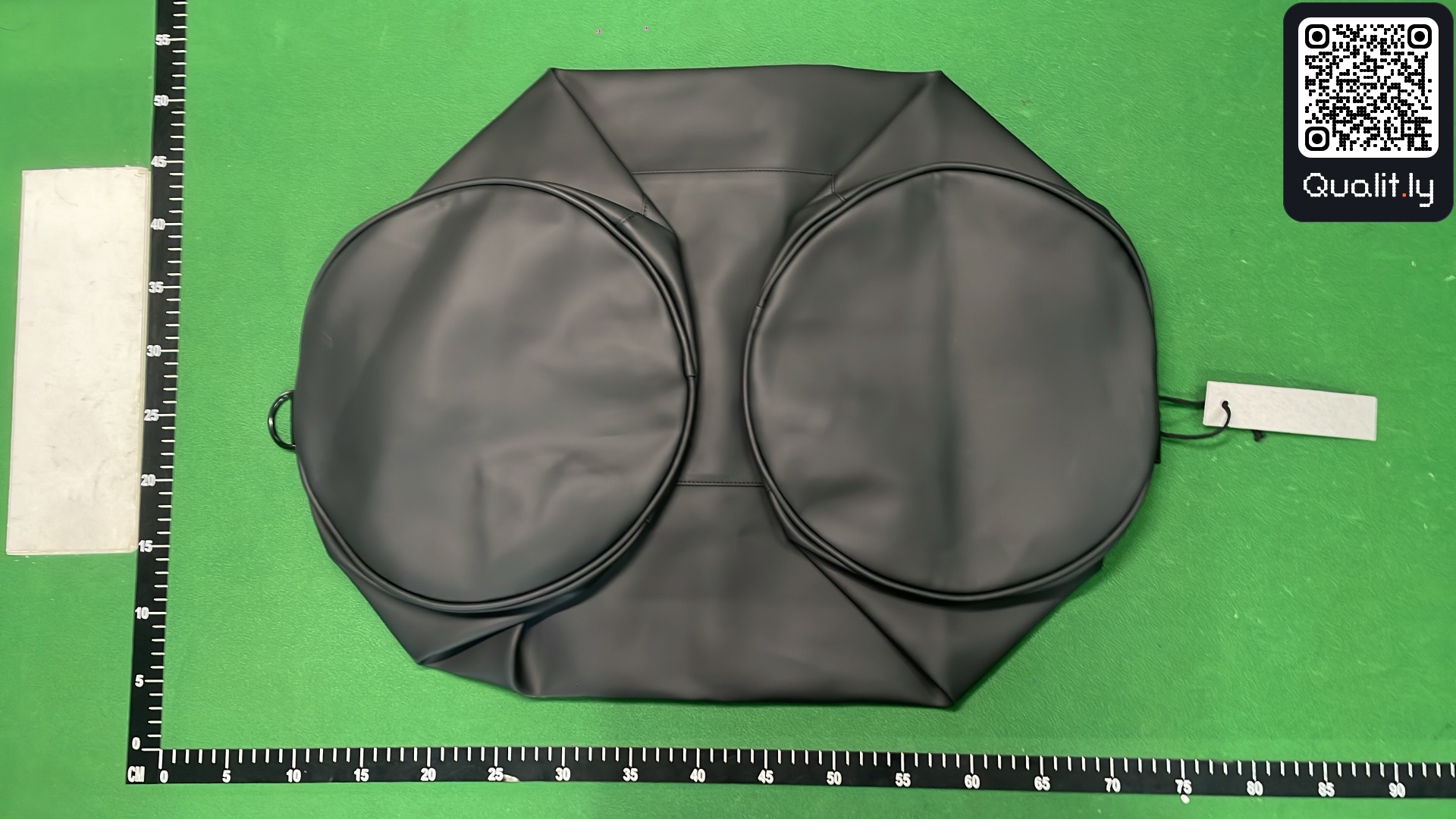 包 QC 照片 2 / 23