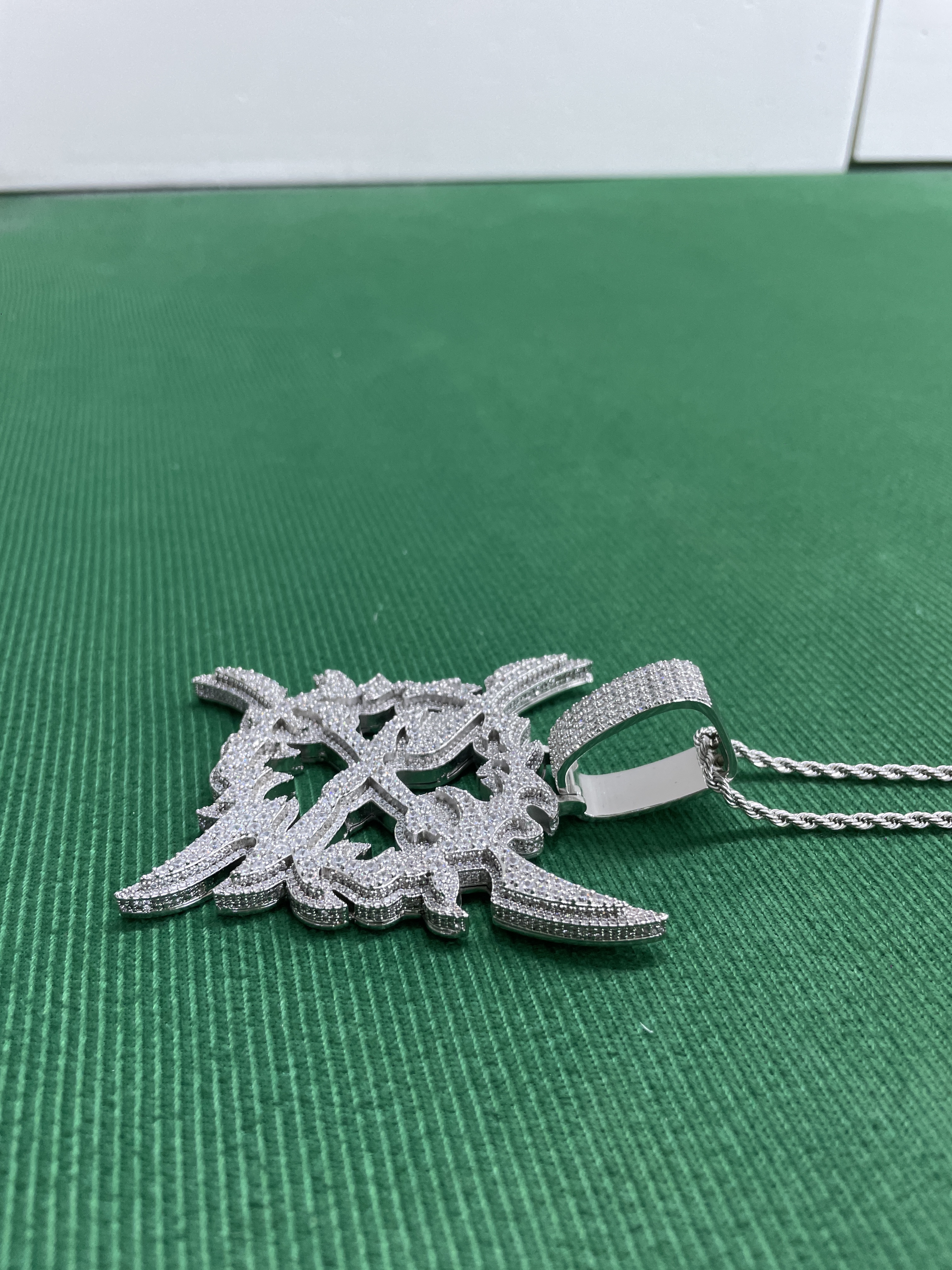 Jewelry QC photo 2 of 37