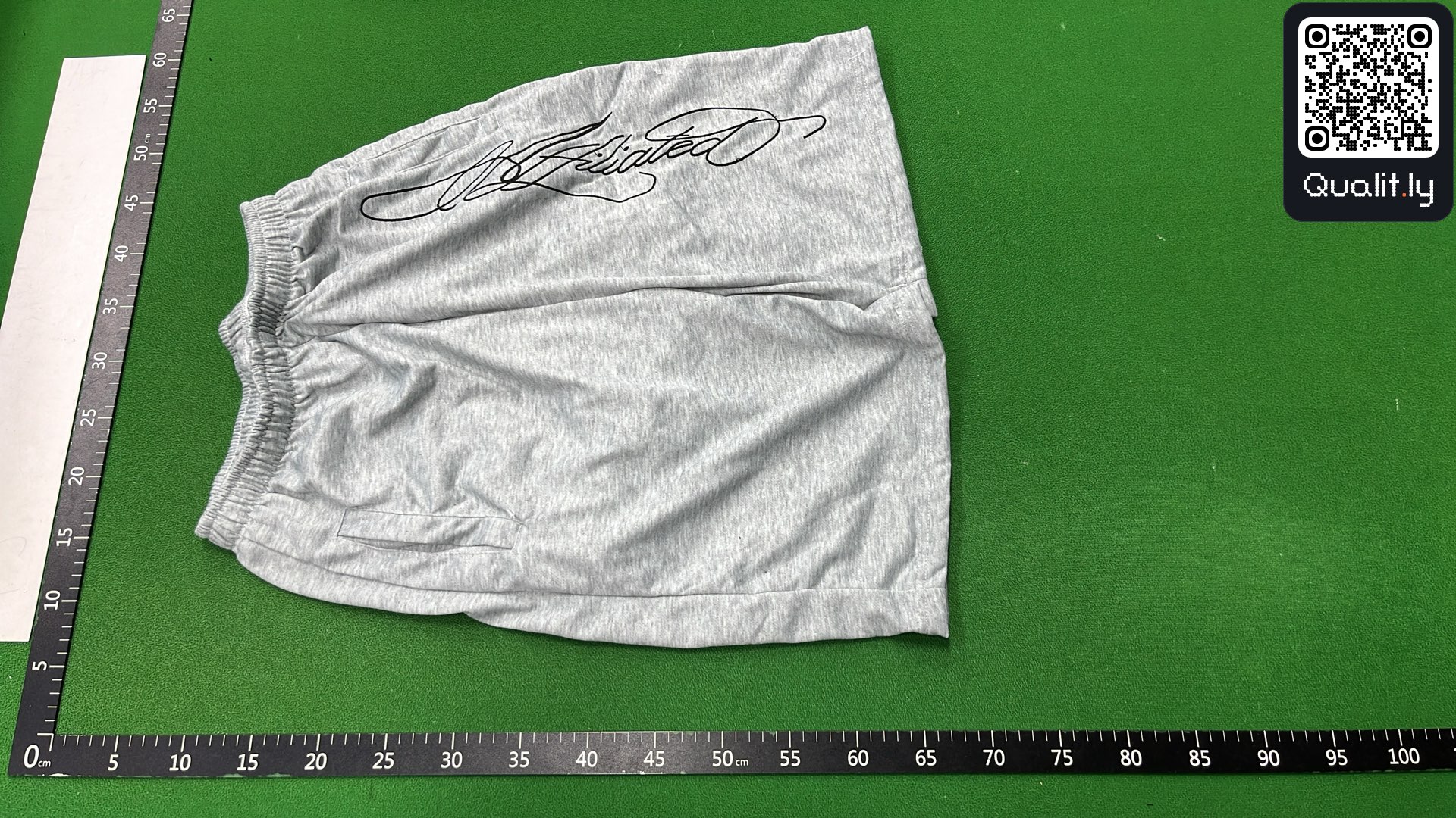 Shorts QC photo 2 of 4