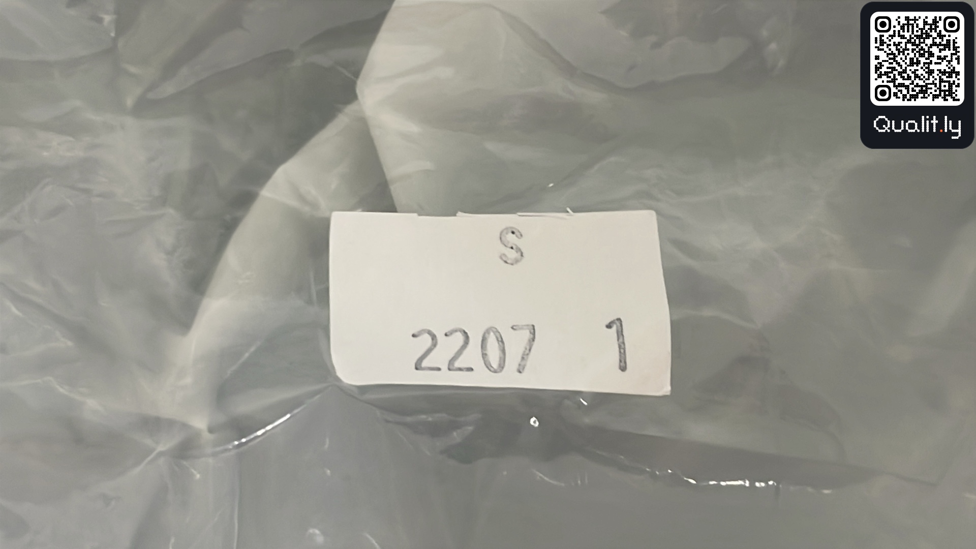 Hoodie — QC-foto 1 av 125