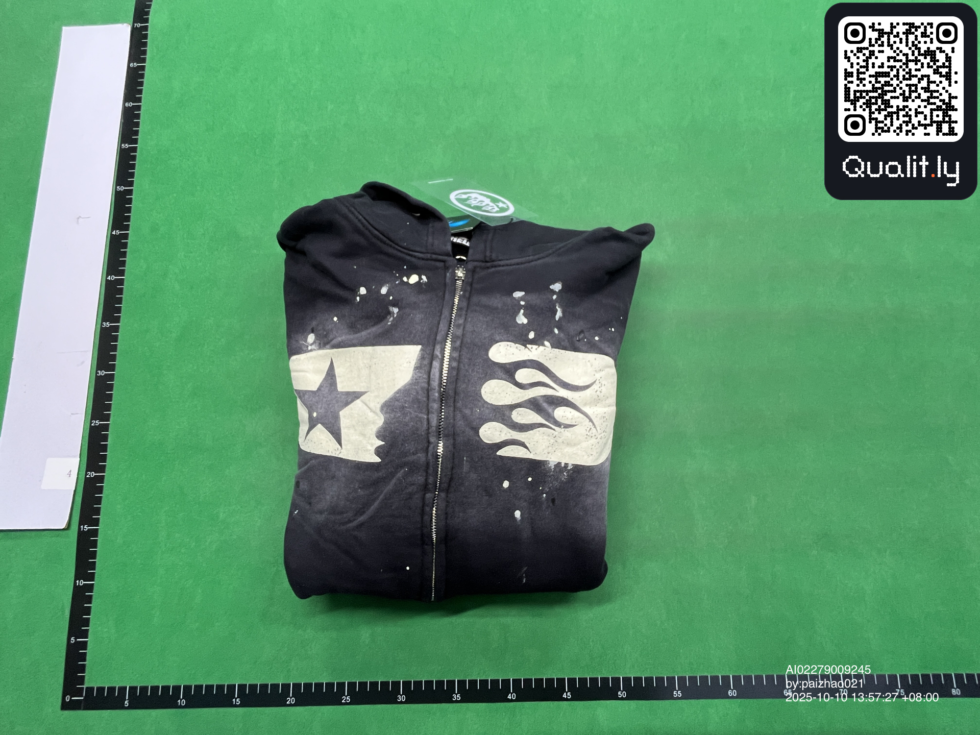 Hoodie — QC-foto 1 av 8