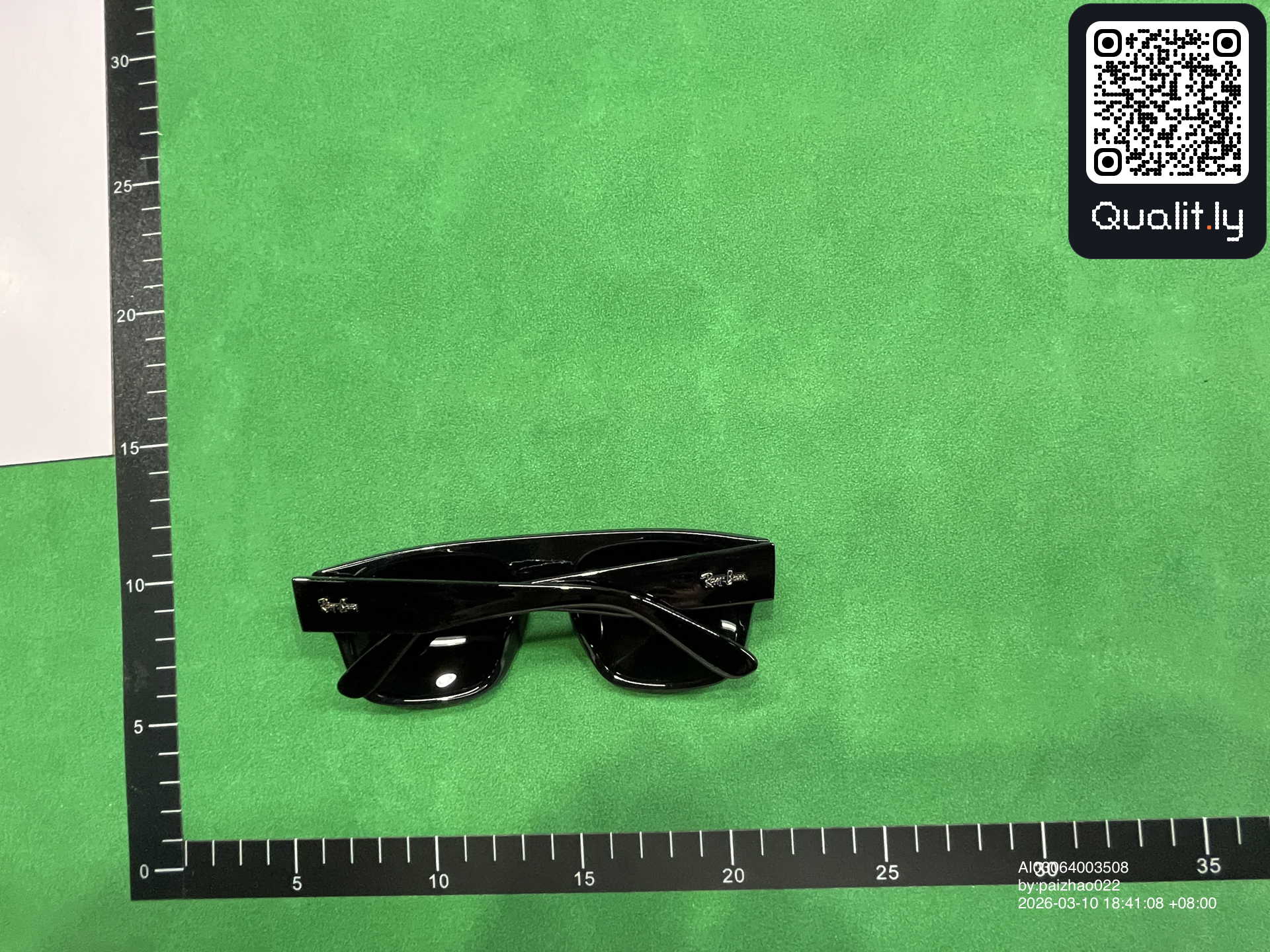 Okulary przeciwsłoneczne — zdjęcie QC 2 z 3