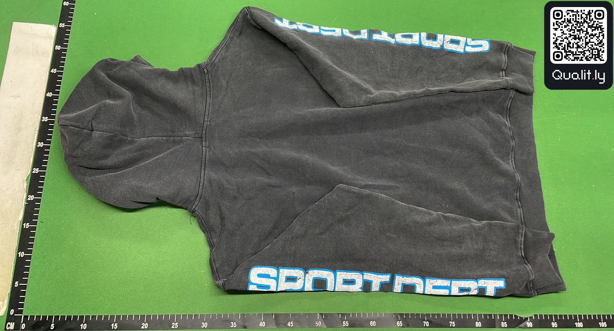 Hoodie QC photo 3 of 16