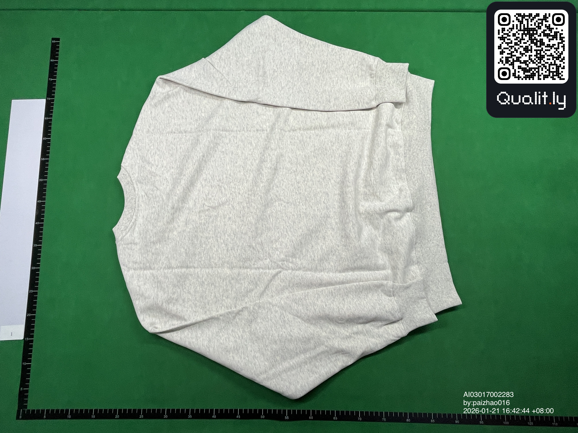 Camisola com capuz — foto QC 2 de 8