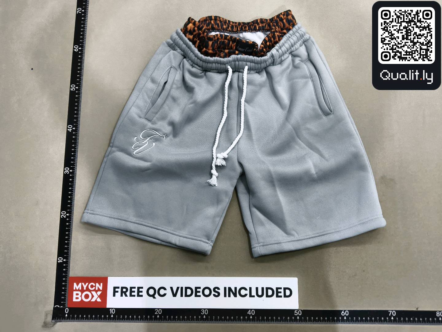 Pantaloncini — foto QC 2 di 4