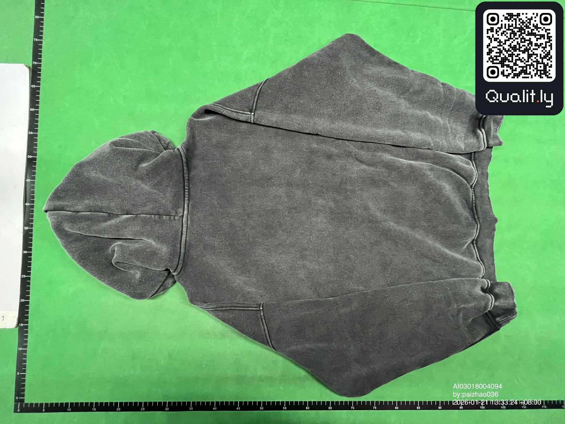 Hoodie QC photo 3 of 42