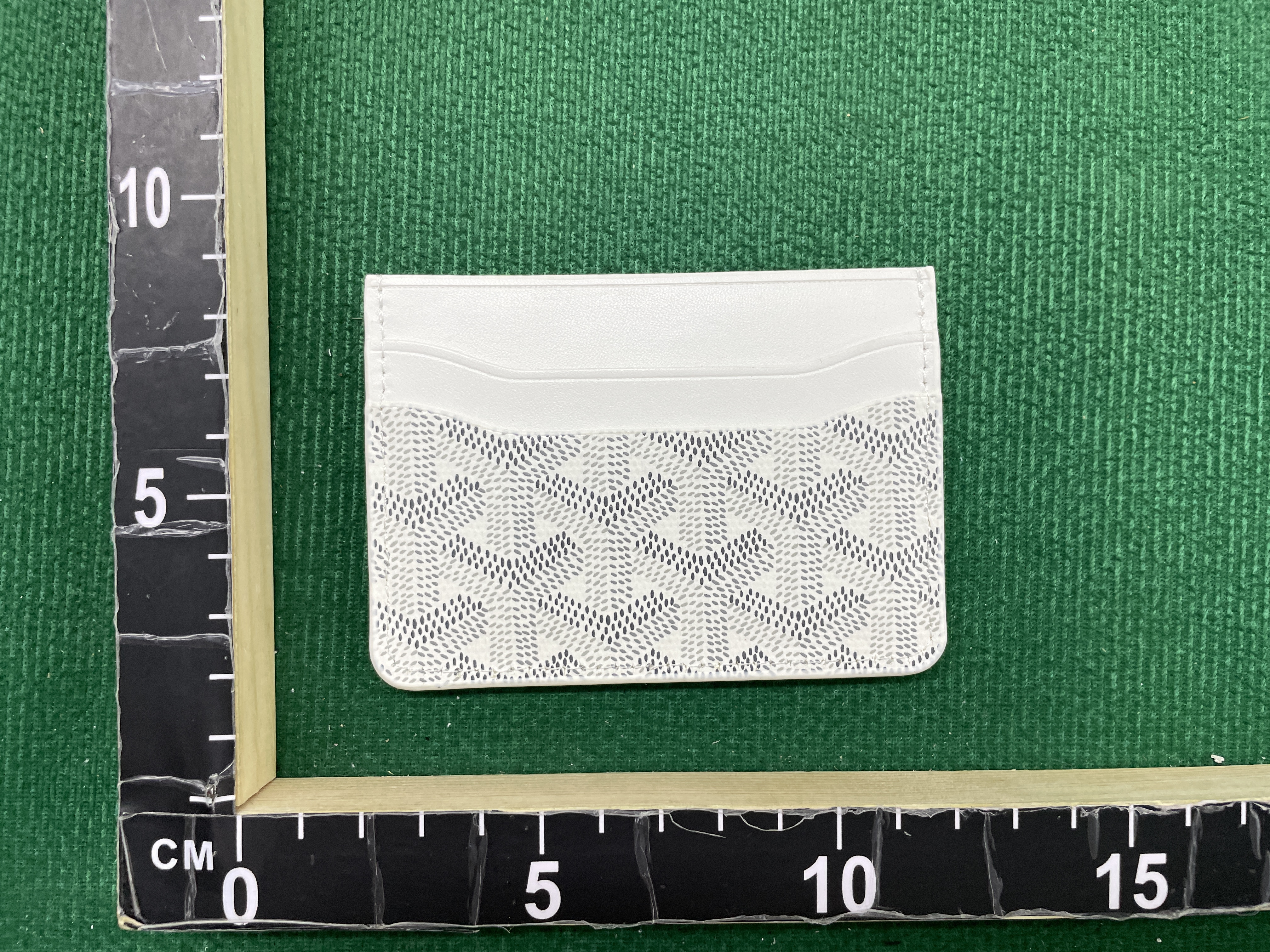Wallet QC photo 3 of 307