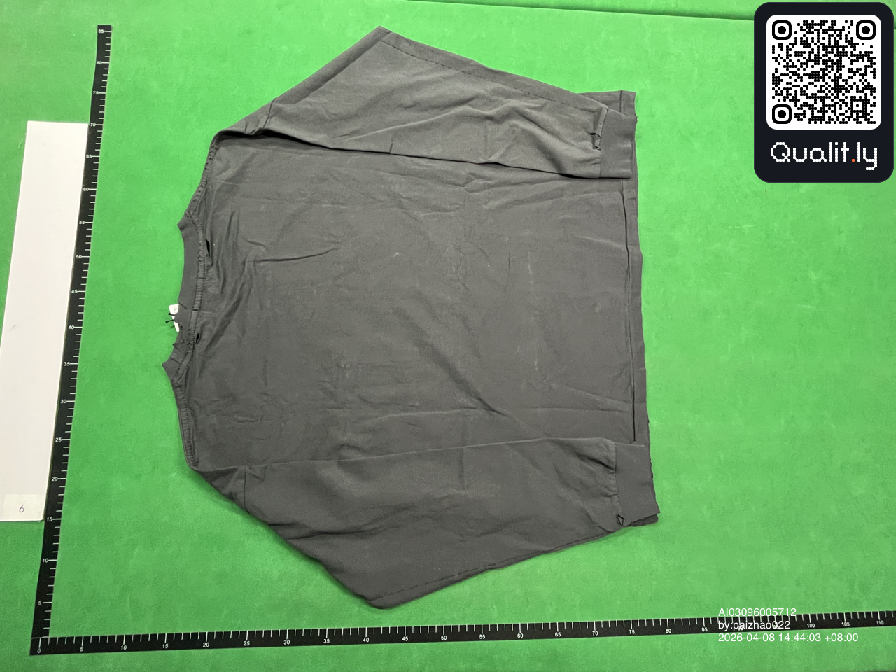 T恤 QC 照片 2 / 10