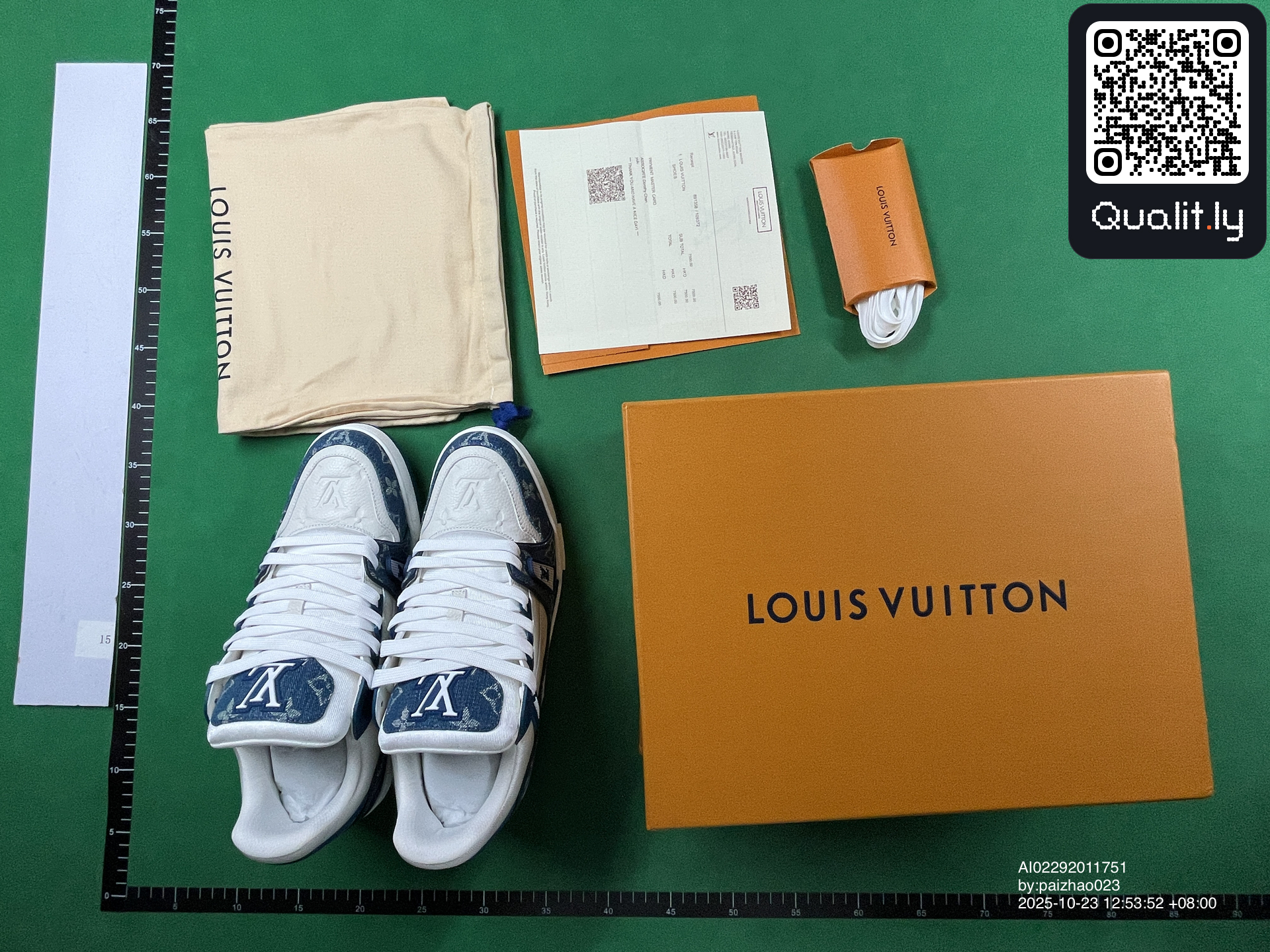 Sneakers — QC-foto 1 van 36