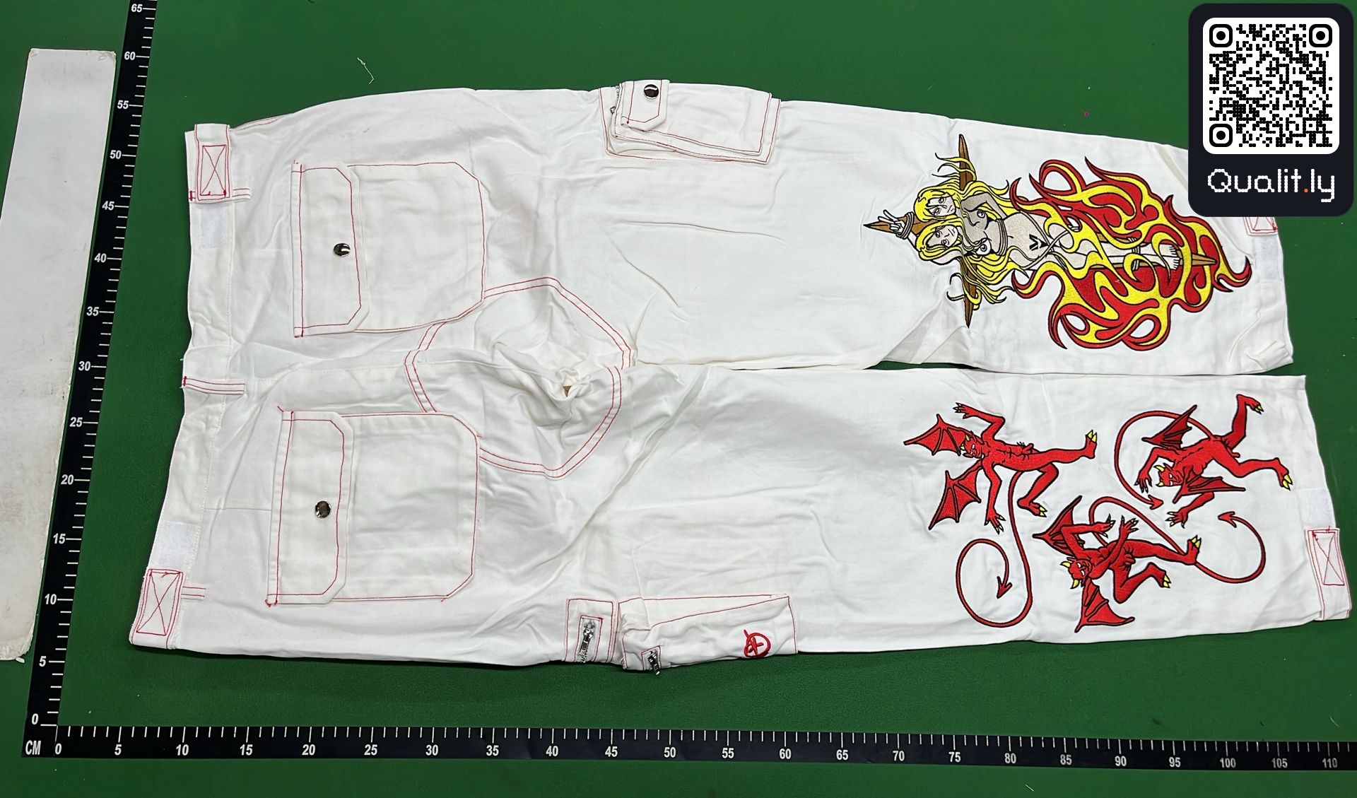 Pants QC photo 3 of 28