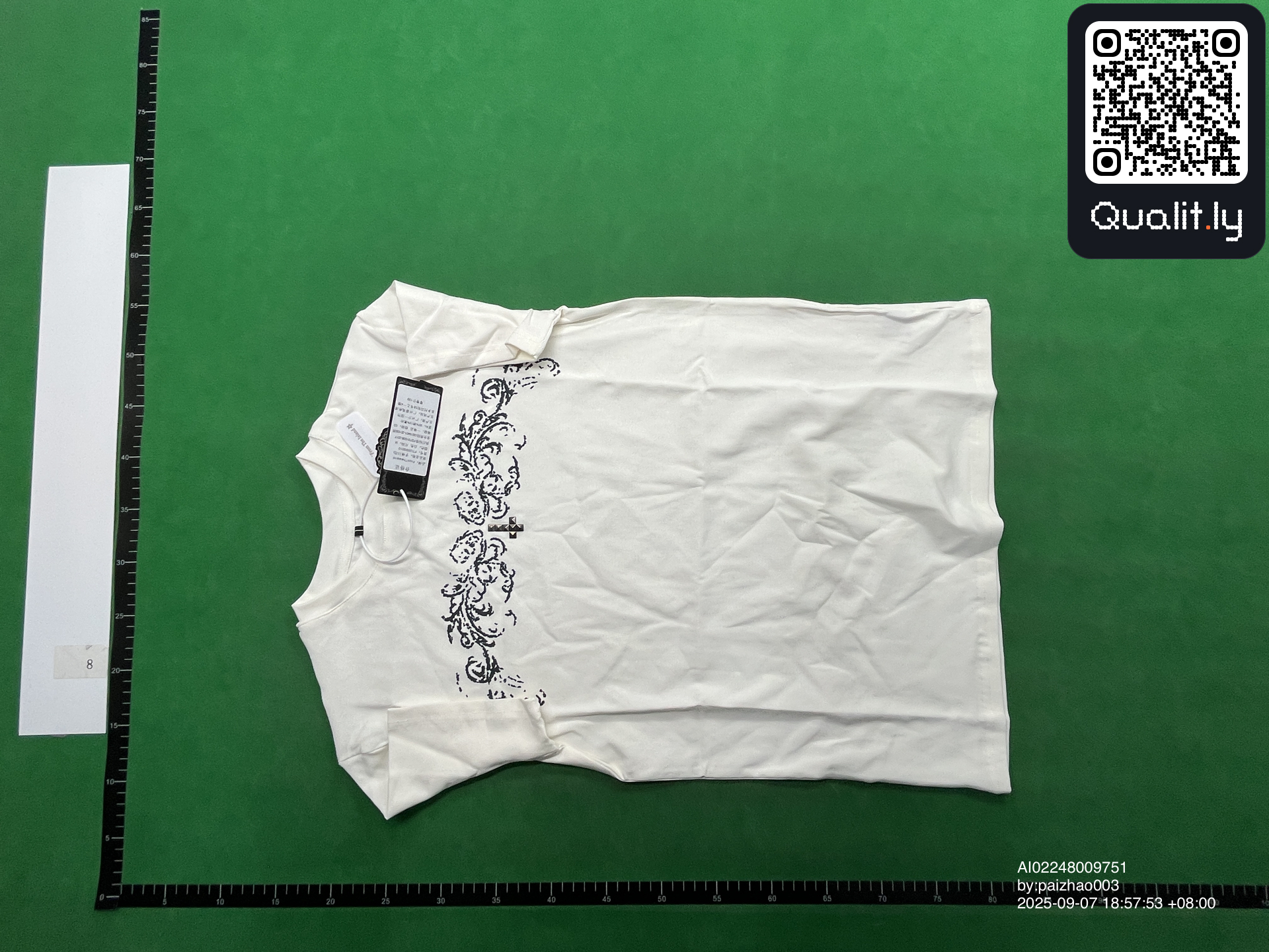 T-shirt — QC-foto 3 av 4
