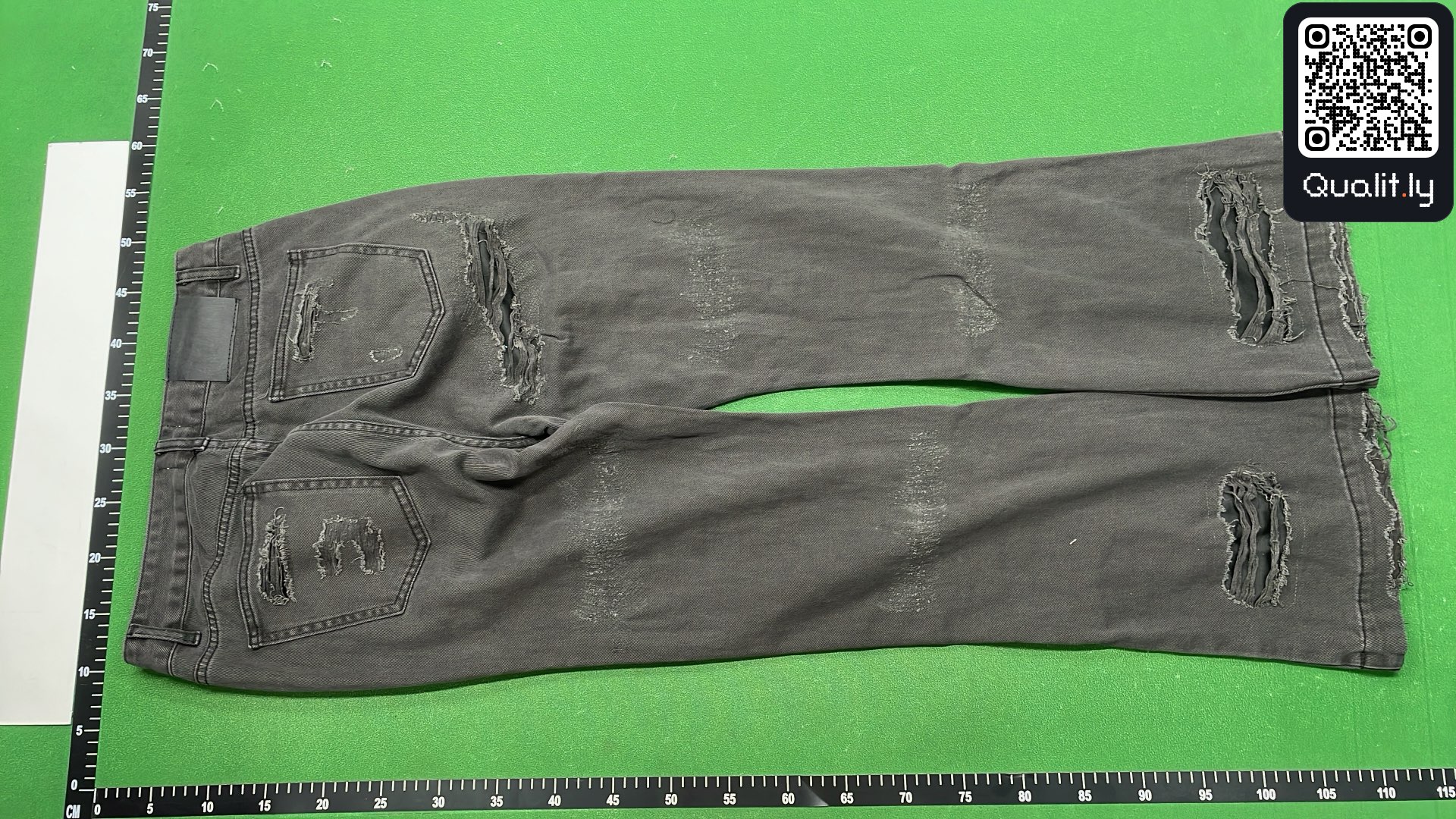 Jeans QC photo 3 of 14