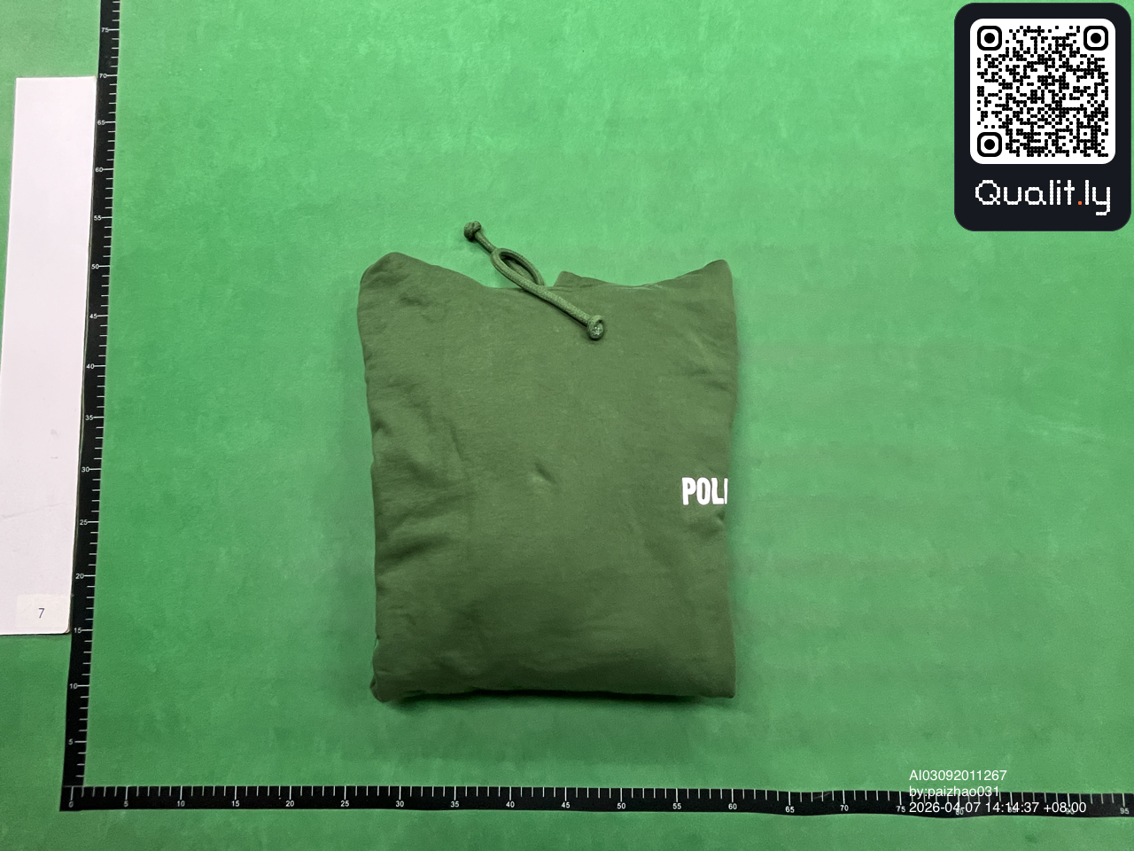 连帽卫衣 QC 照片 1 / 22