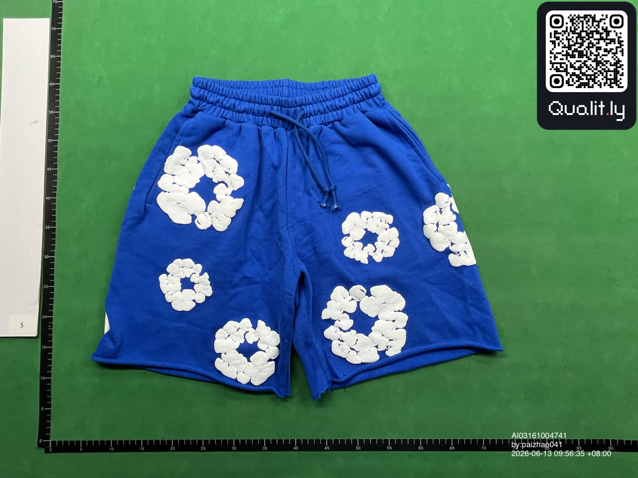 短裤 QC 照片 2 / 42