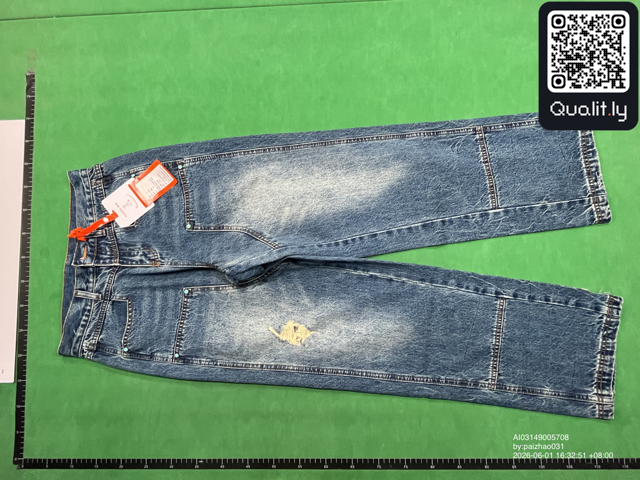 Jeans — foto QC 3 di 8