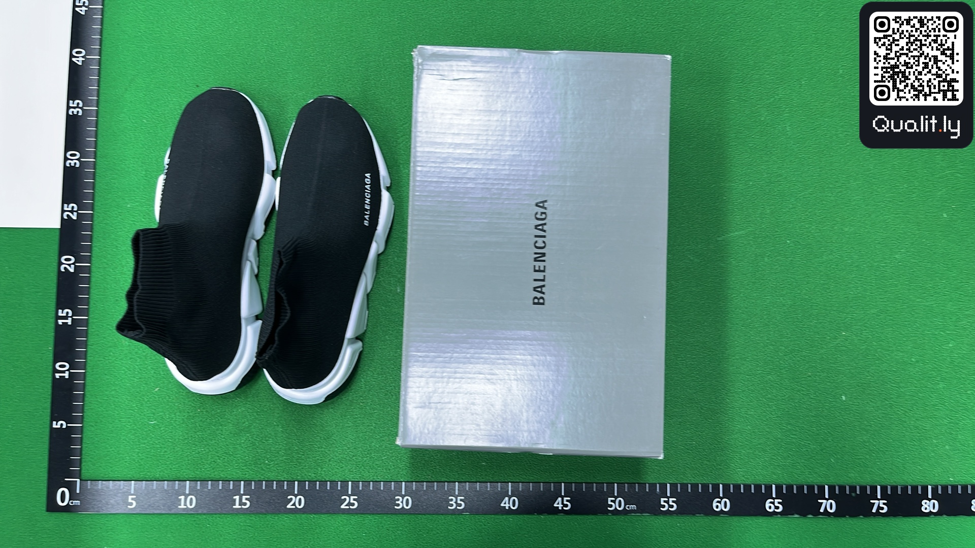 Sneaker — QC-Foto 1 von 96