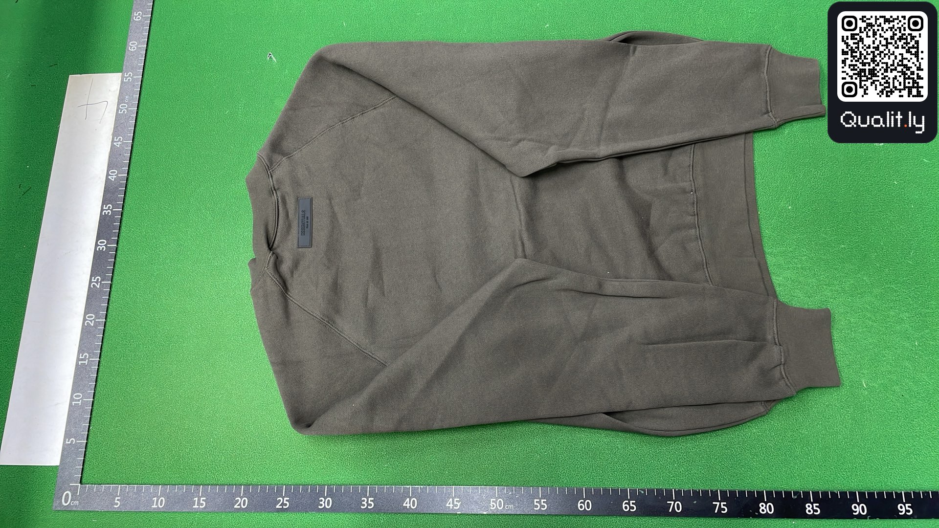 Sweat — photo QC 3 sur 4