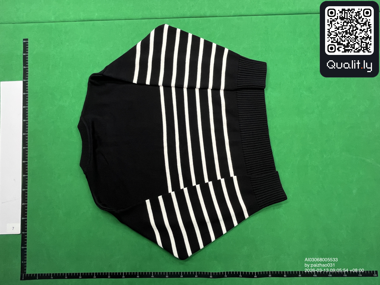 Sweater QC photo 2 of 10