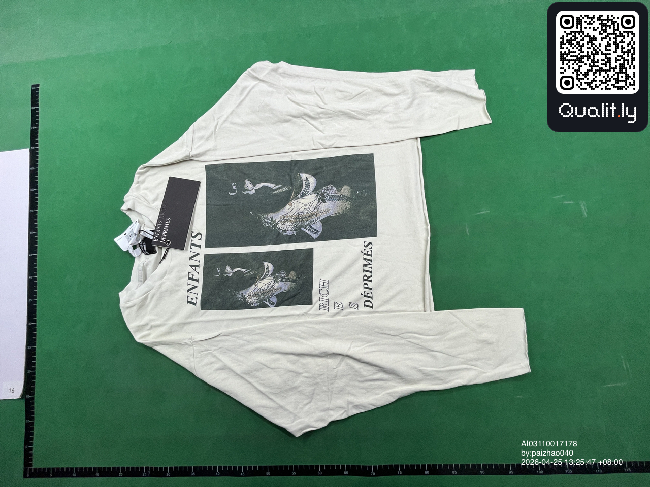Sweater QC photo 1 of 38