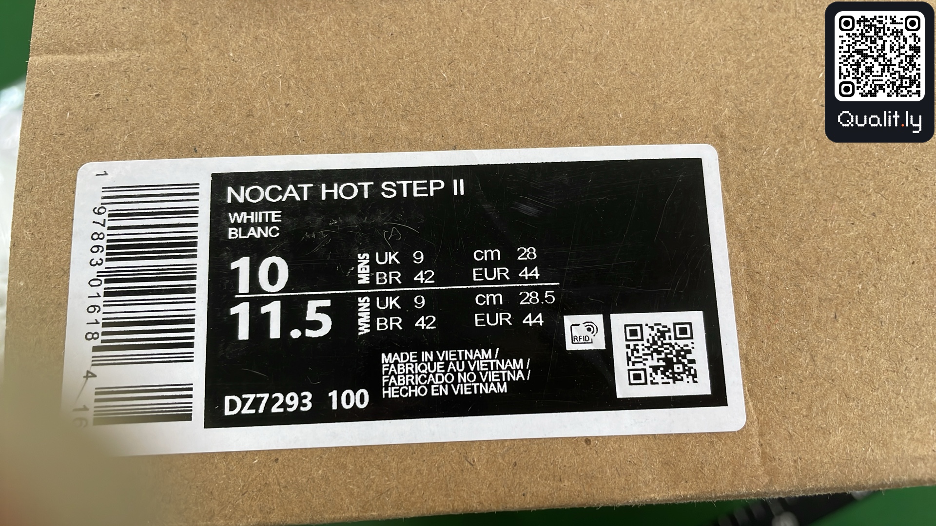 Sneakers — foto QC 2 di 6