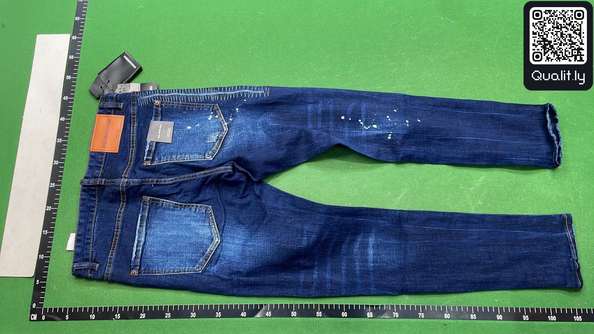 Jeans — QC-foto 3 av 34