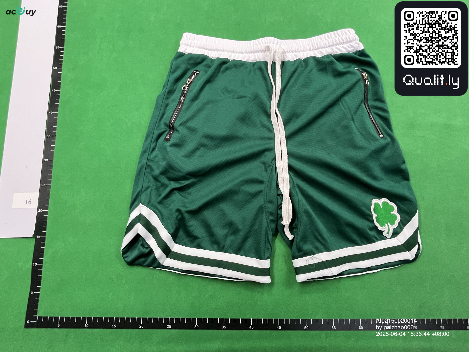 Pantalón corto — foto QC 3 de 4