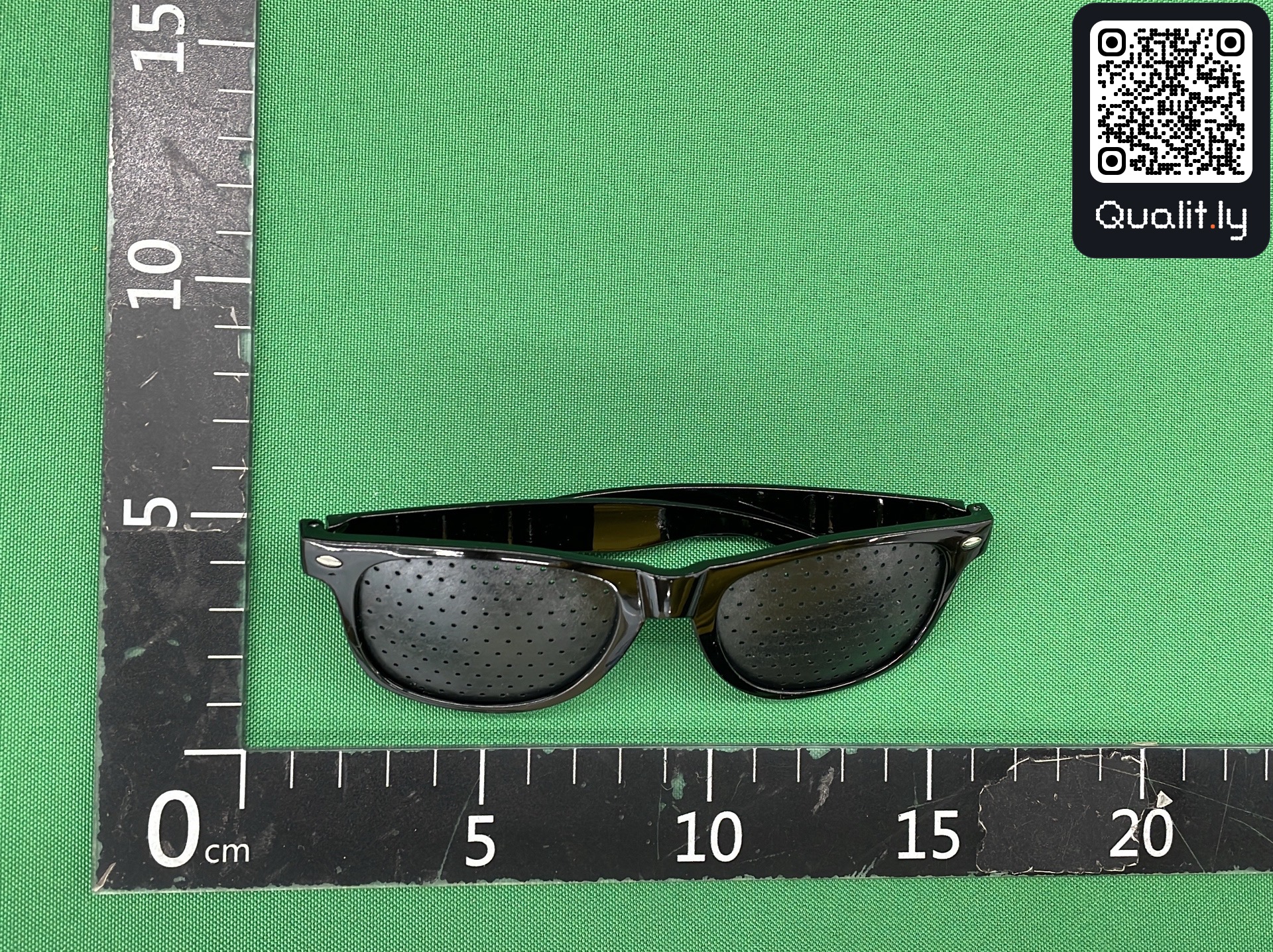 太阳镜 QC 照片 2 / 3