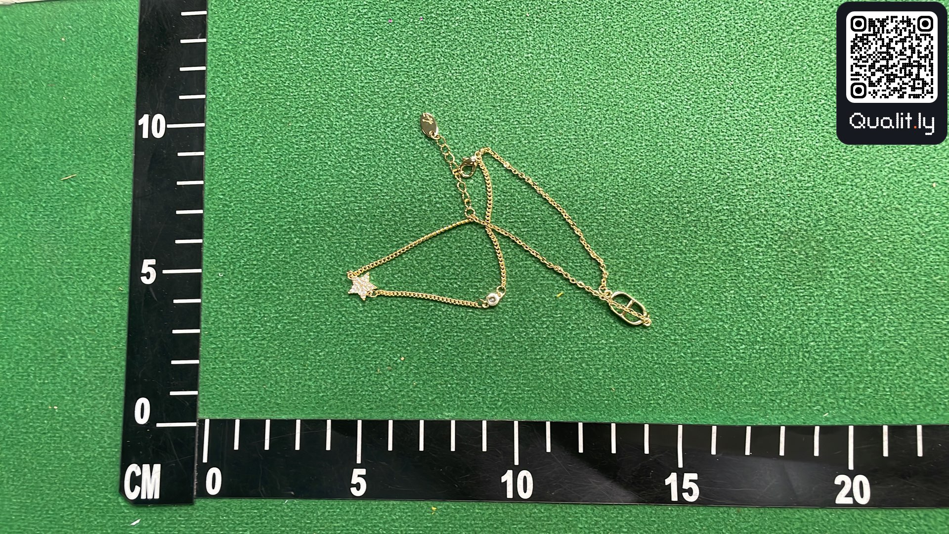 Bijou — photo QC 3 sur 24