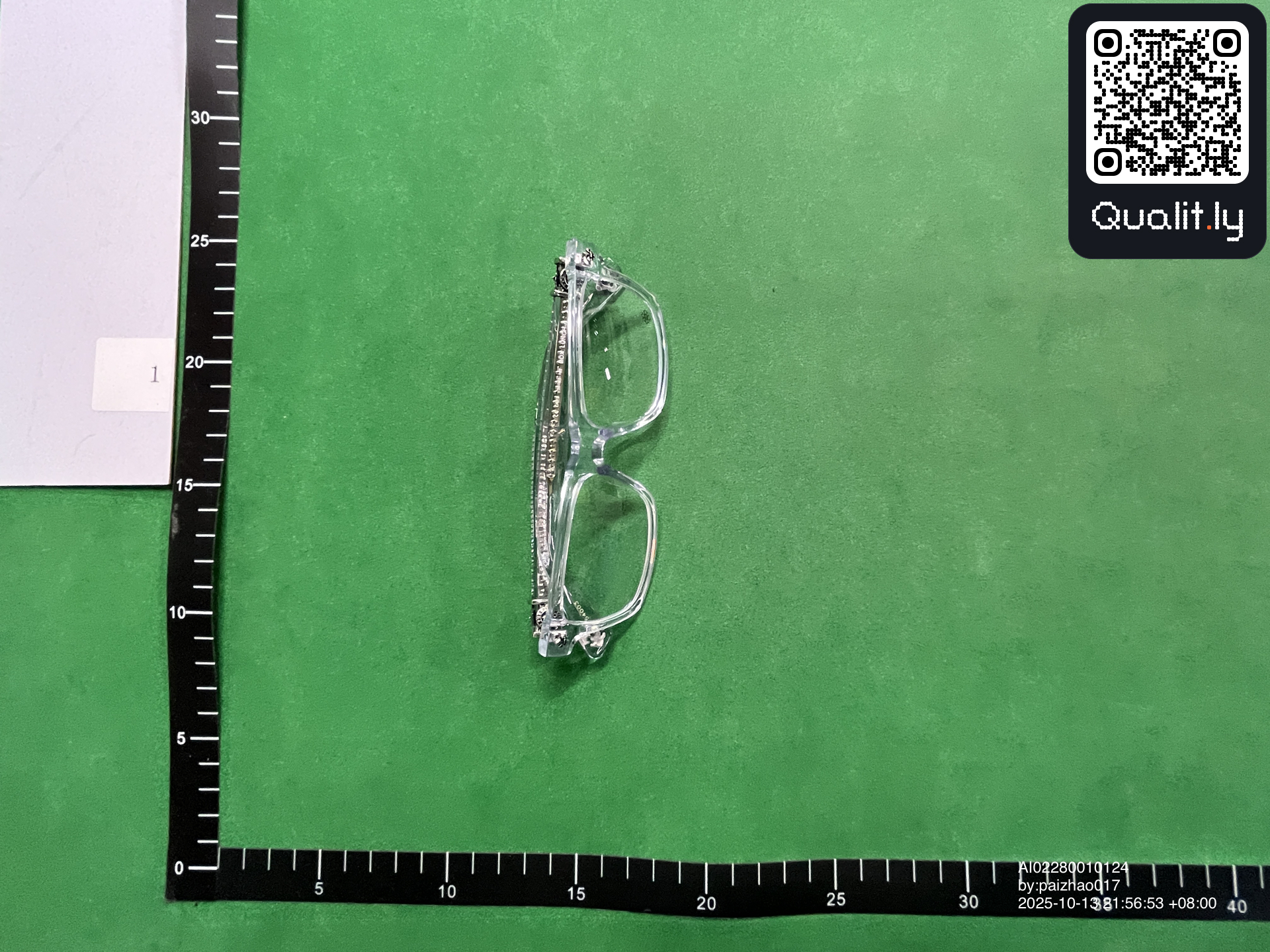 Sneakers QC photo 3 of 6