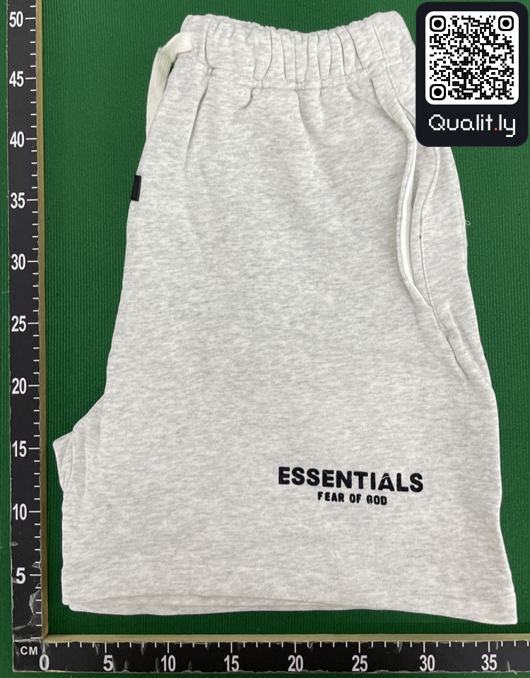 Short — photo QC 1 sur 54
