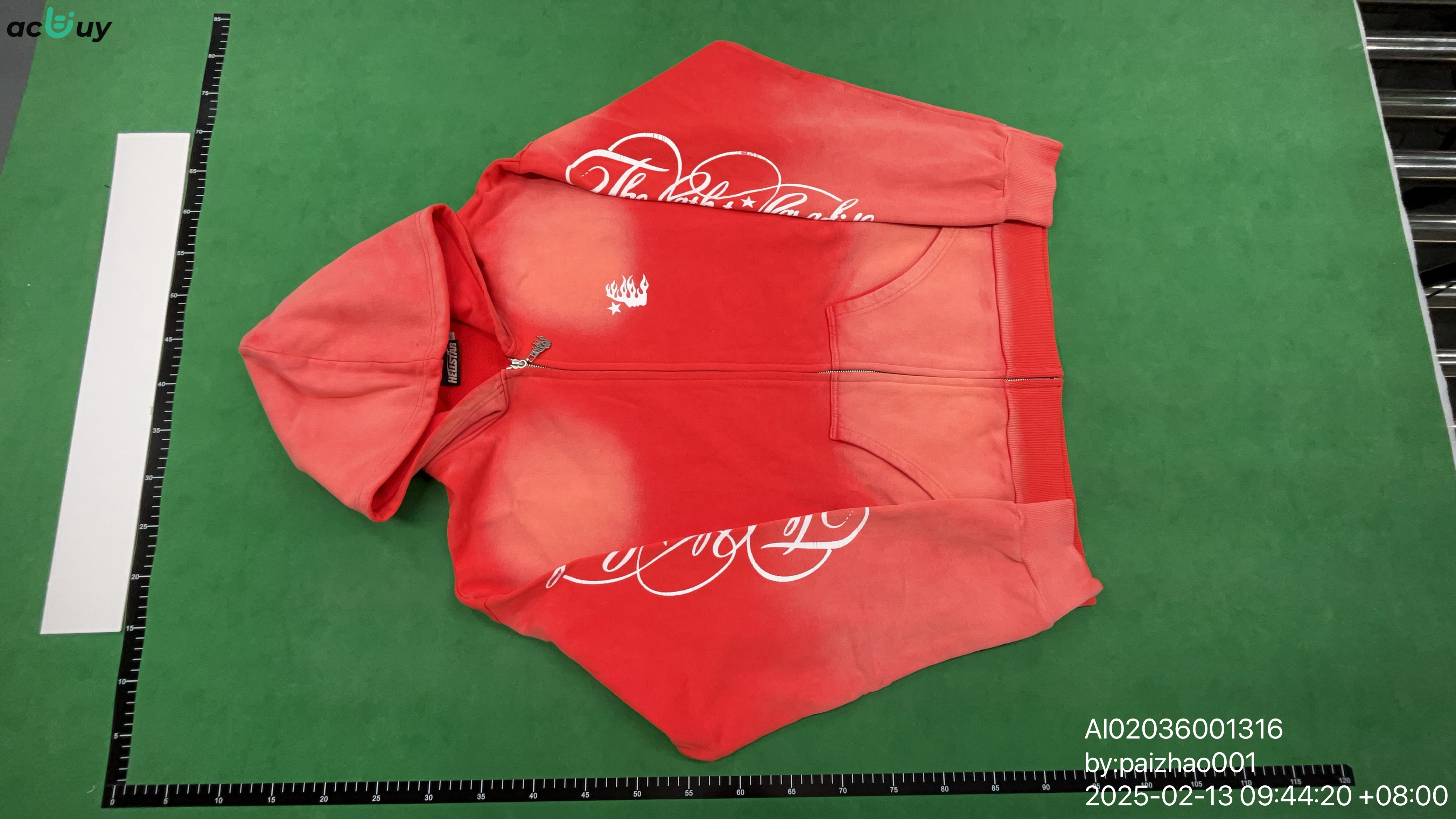 Hoodie — QC-foto 3 van 4