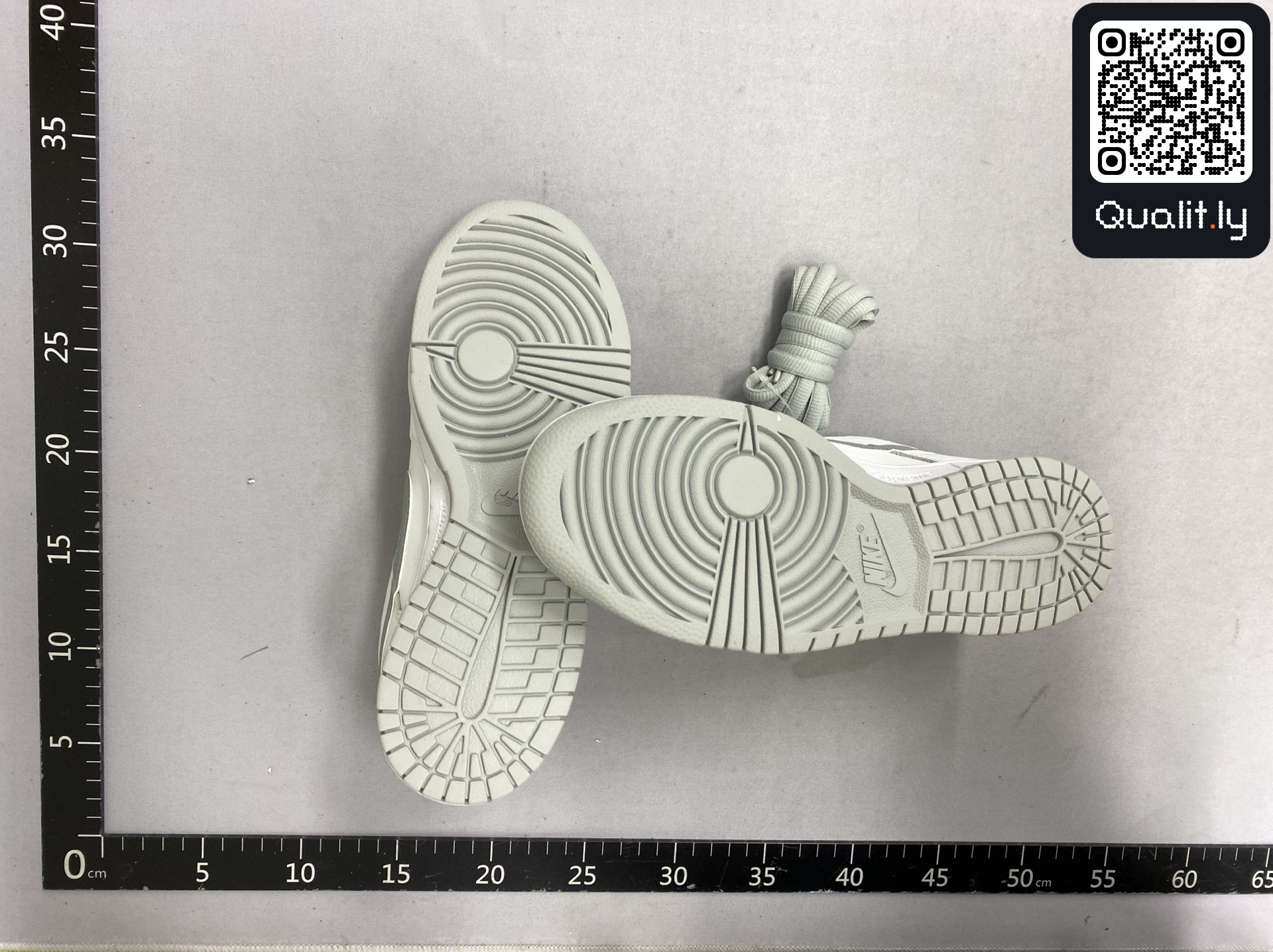 球鞋 QC 照片 2 / 11