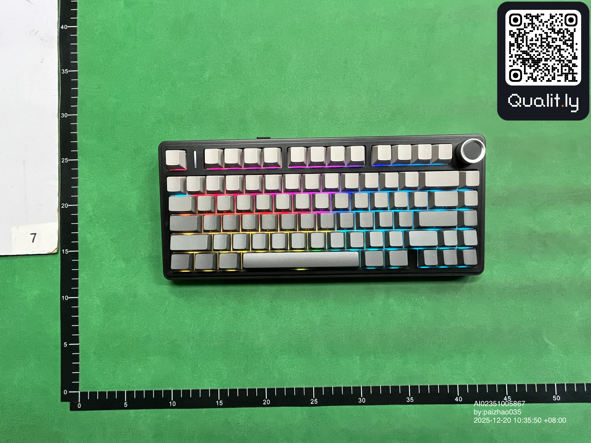 Foto QC 3 de 3