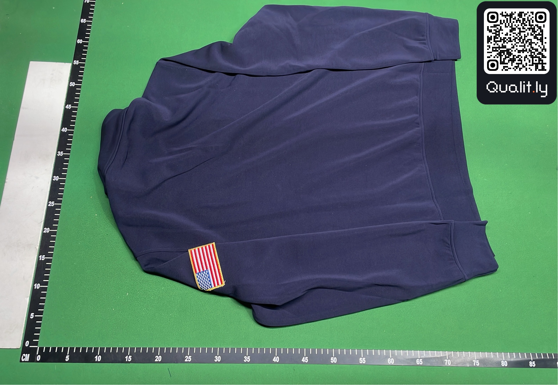 Hoodie — QC-foto 3 av 16