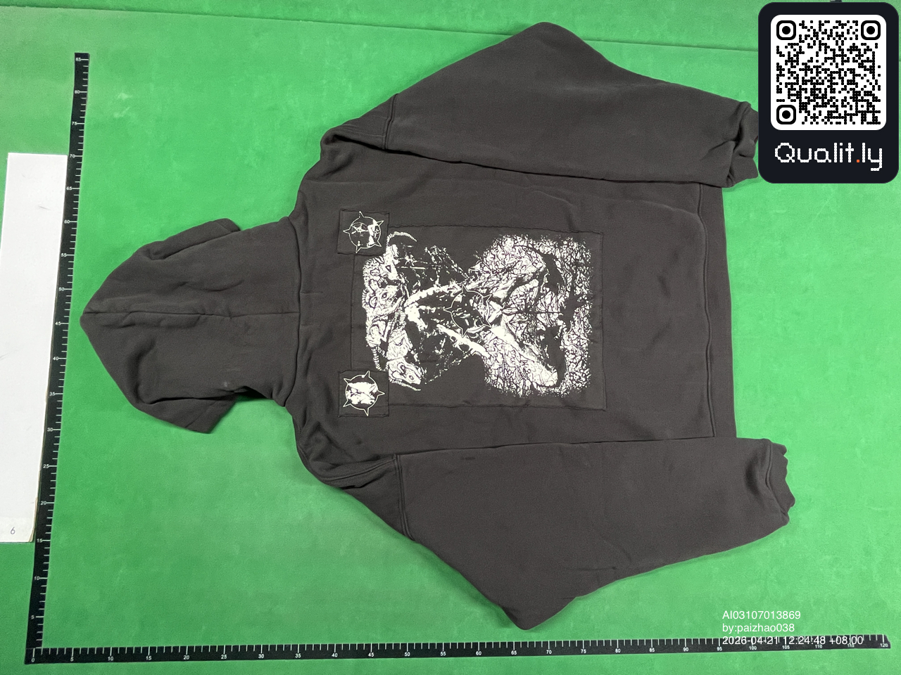 Hoodie — QC-foto 3 av 10