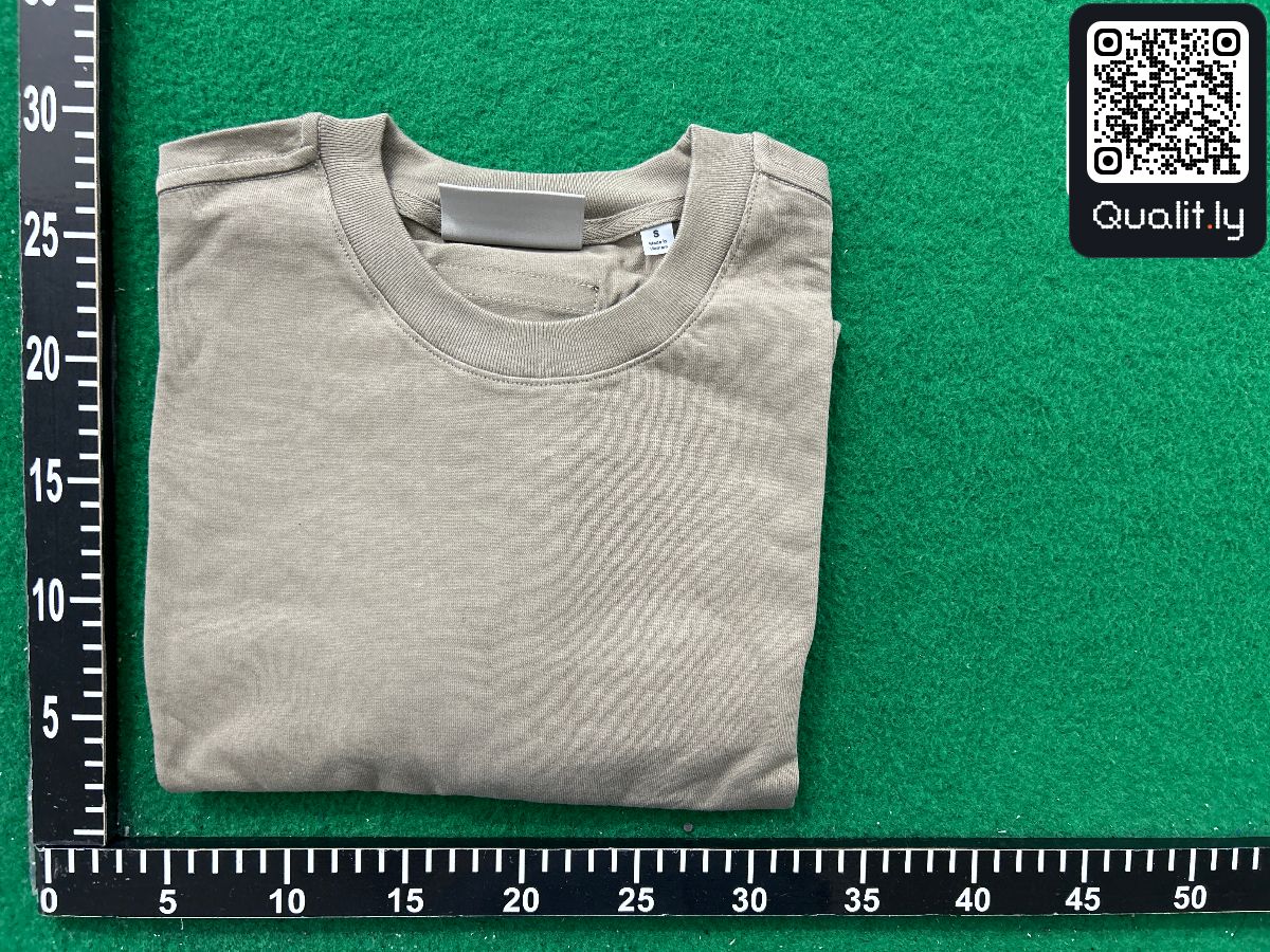 T-Shirt — QC-Foto 2 von 15