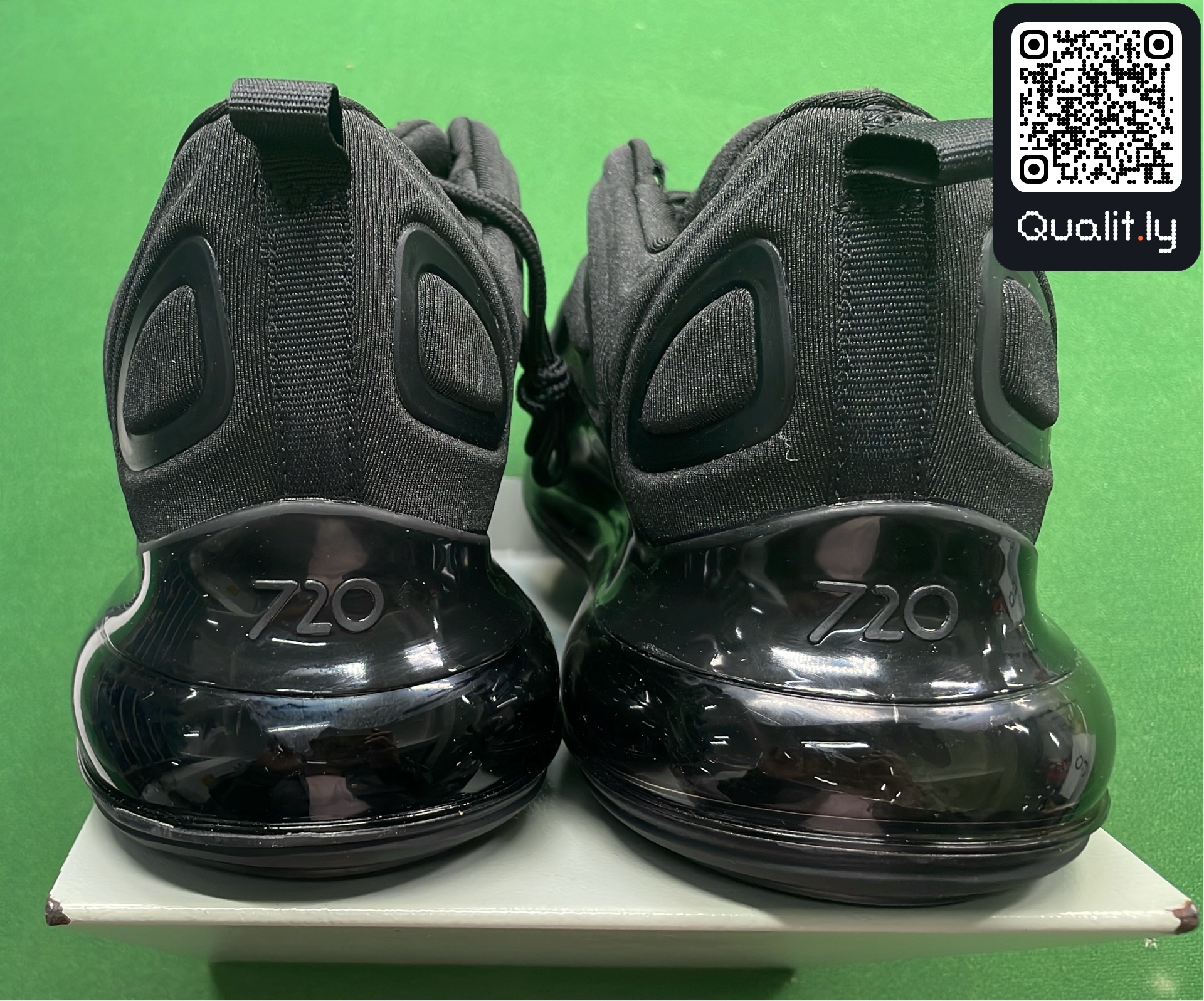 Sneaker — QC-Foto 3 von 18