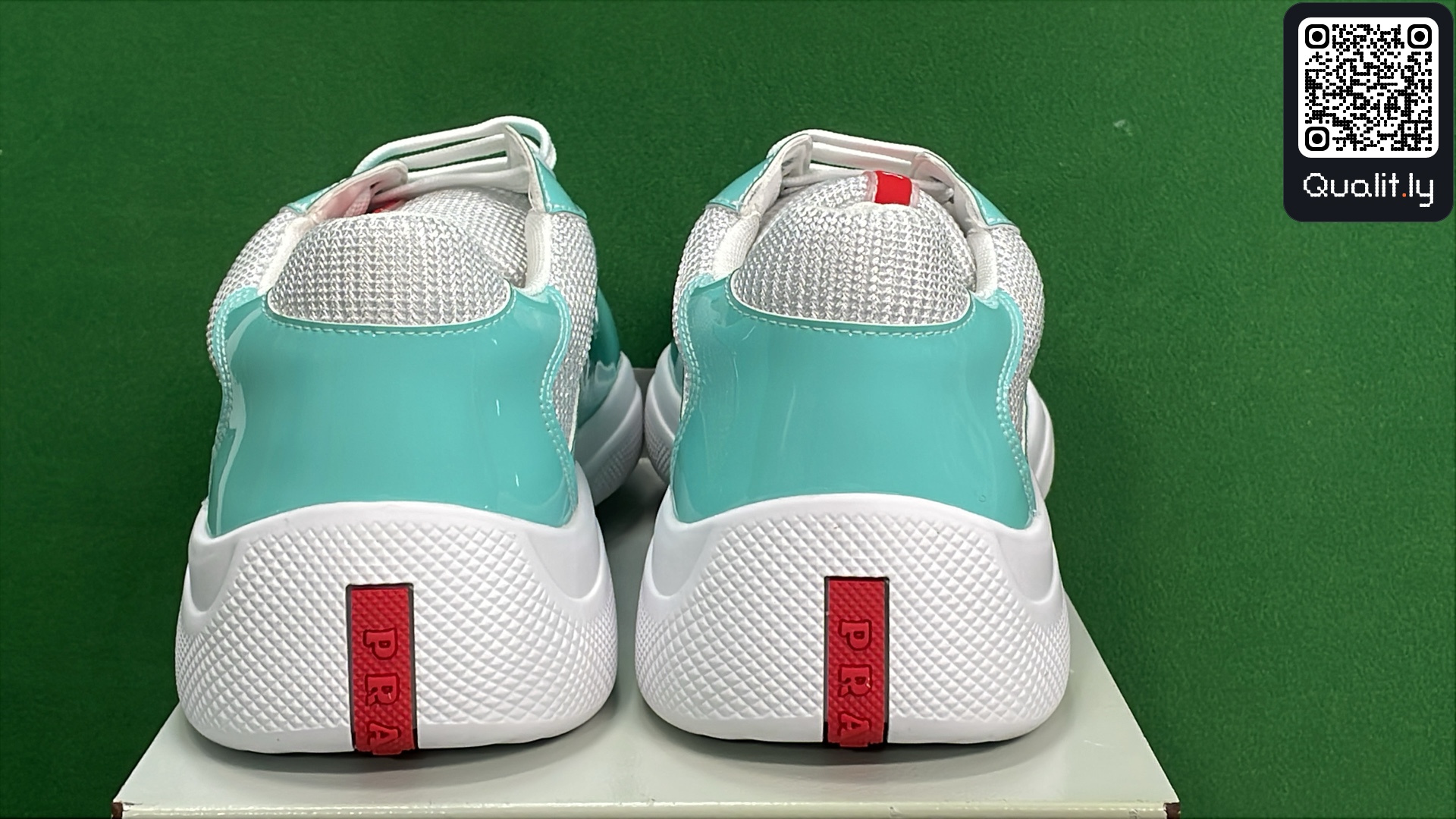 Sneakers — QC-foto 3 van 78